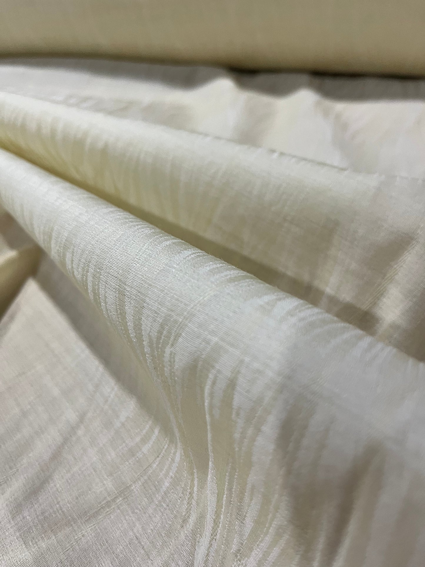 G01 CAN 058  jacquard WOOL SILK ivory