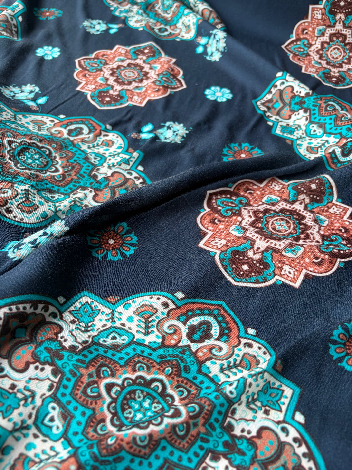 FELICE 013 viscose navy/turquoise/brown medaillion print