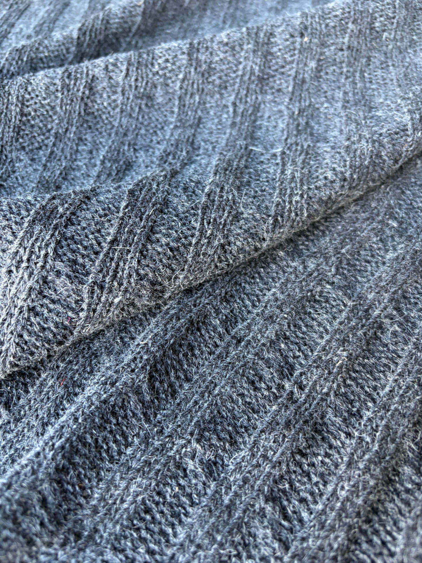 FELICE 020 anthracite coloured knitted cable cotton/wool
