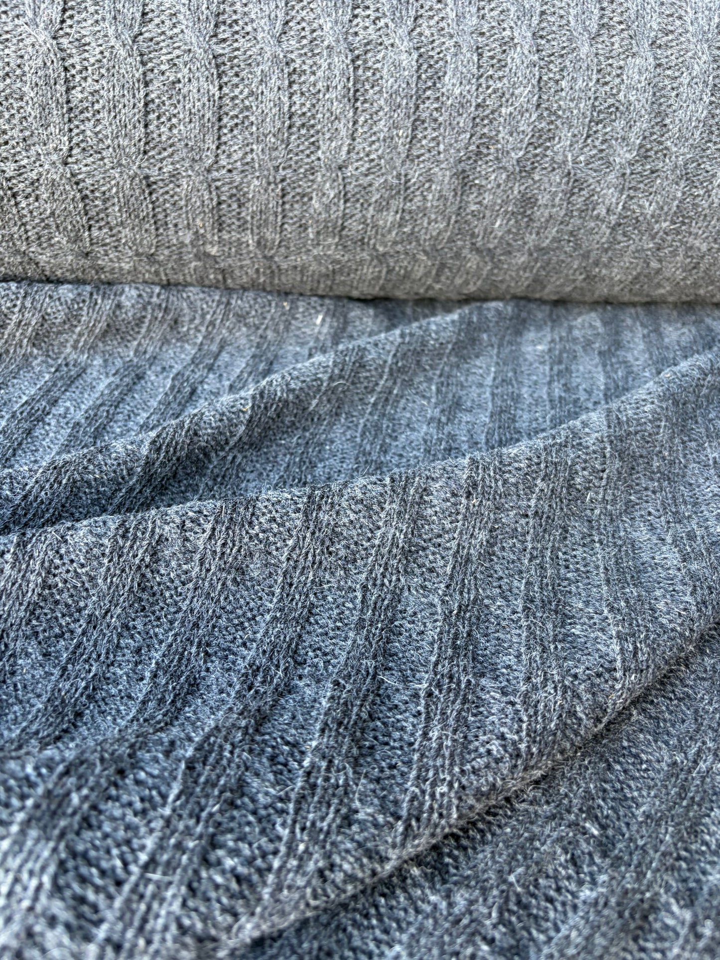 FELICE 020 anthracite coloured knitted cable cotton/wool