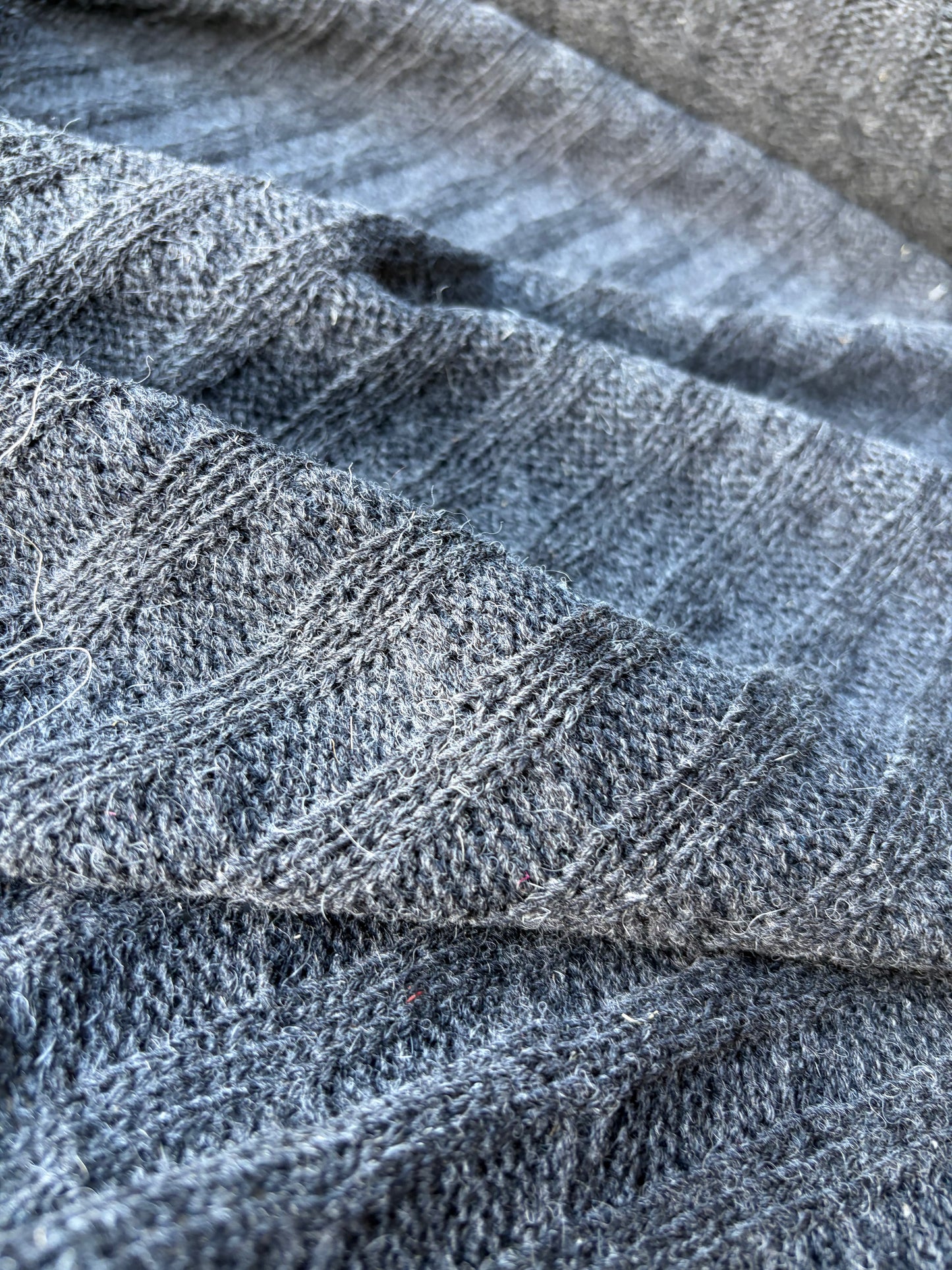 FELICE 020 anthracite coloured knitted cable cotton/wool