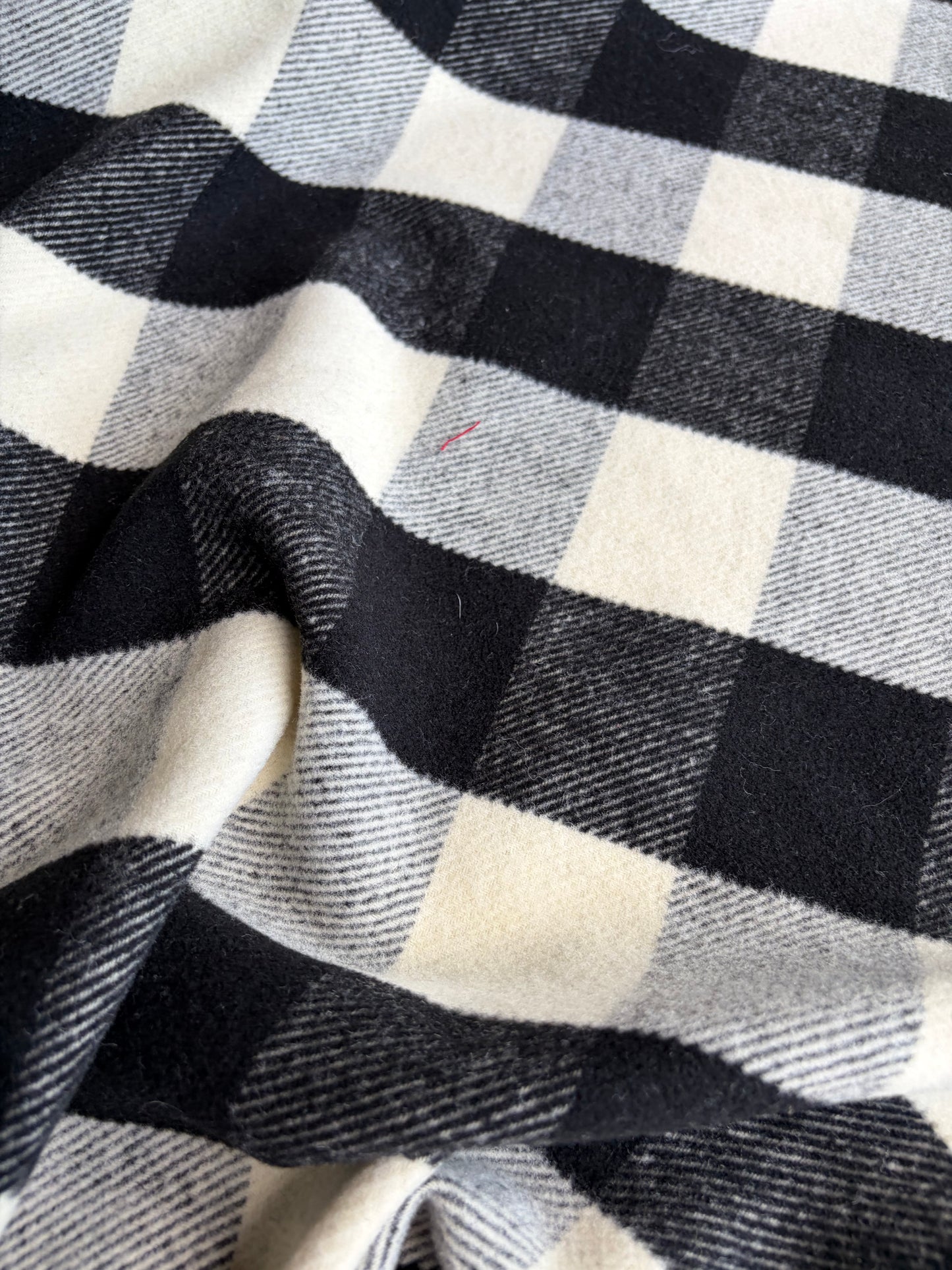 CELIA 031 heavy wool check black/white