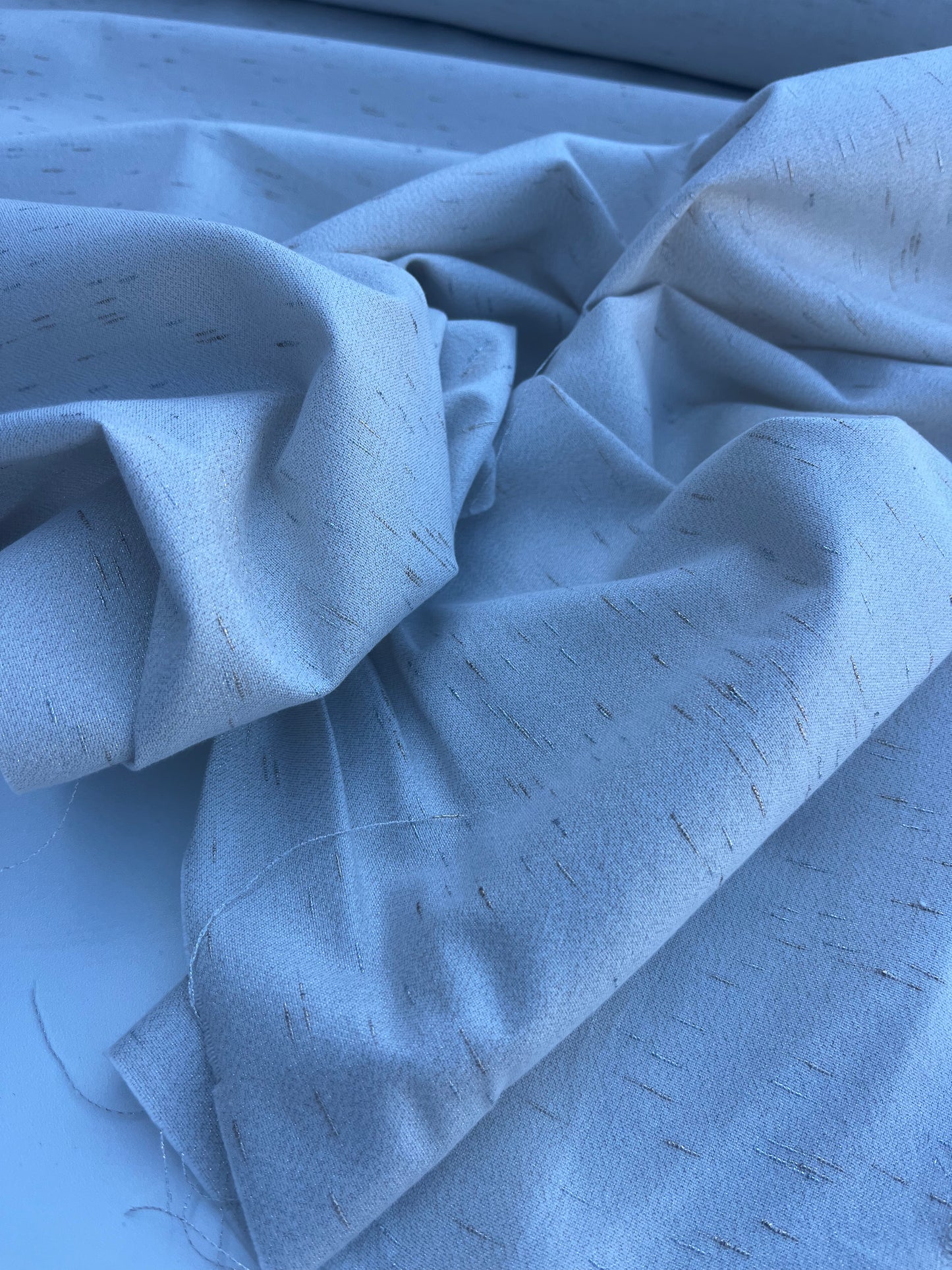 NENA 025 cotton jacquard with lurex spots