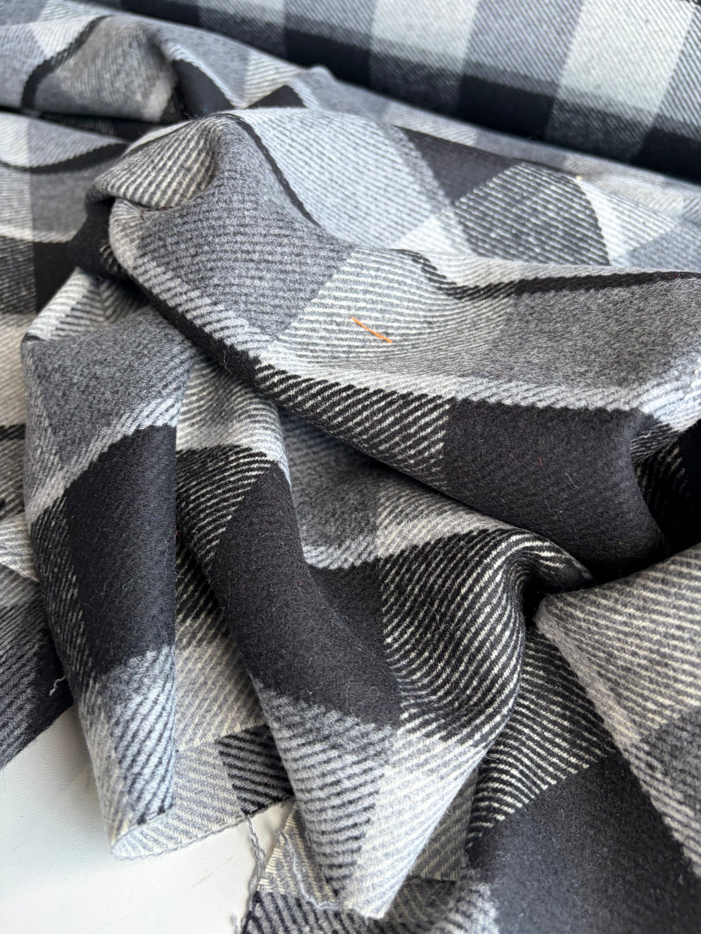 CELIA 032 heavy wool check black/grey