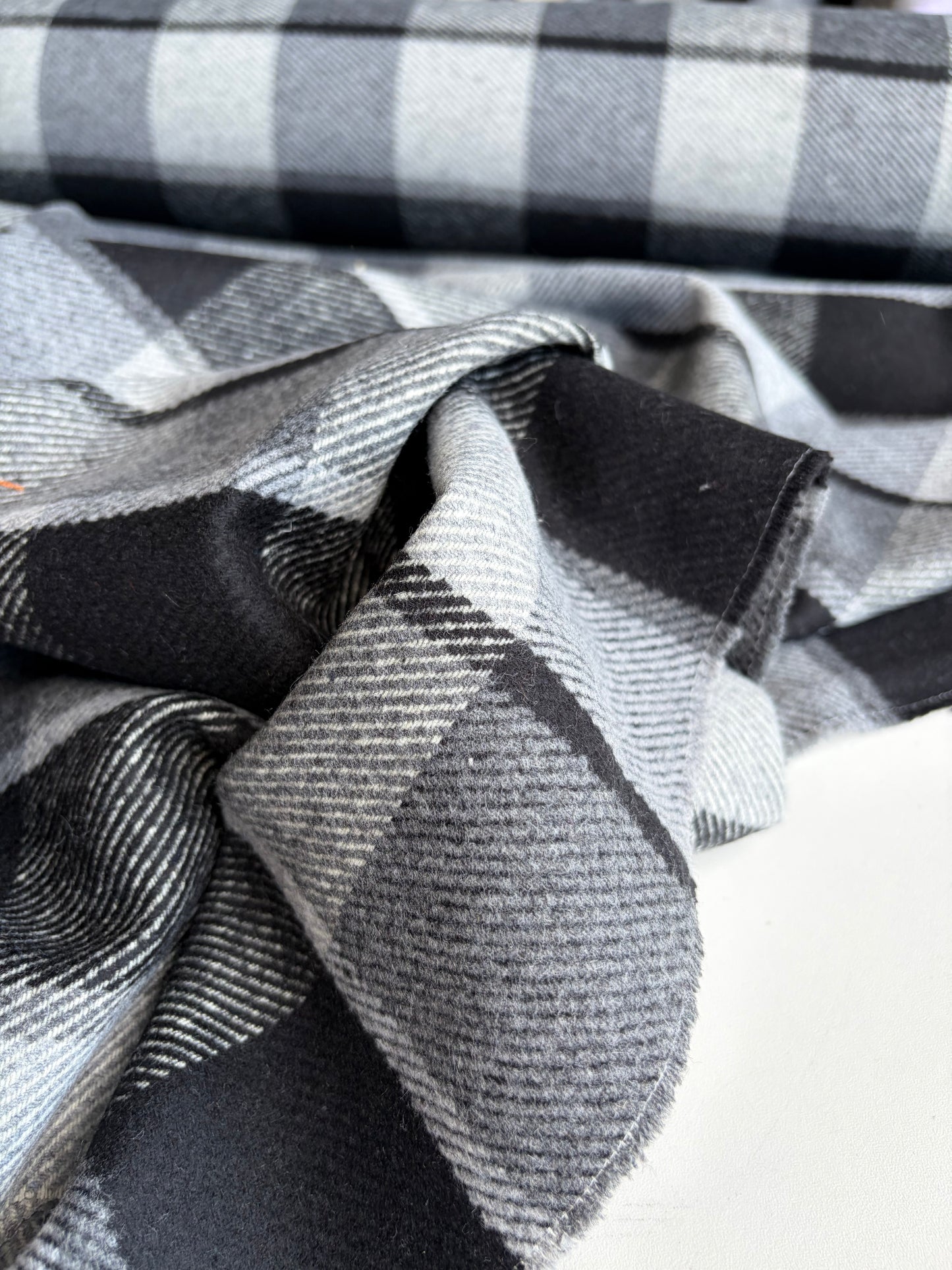 CELIA 032 heavy wool check black/grey