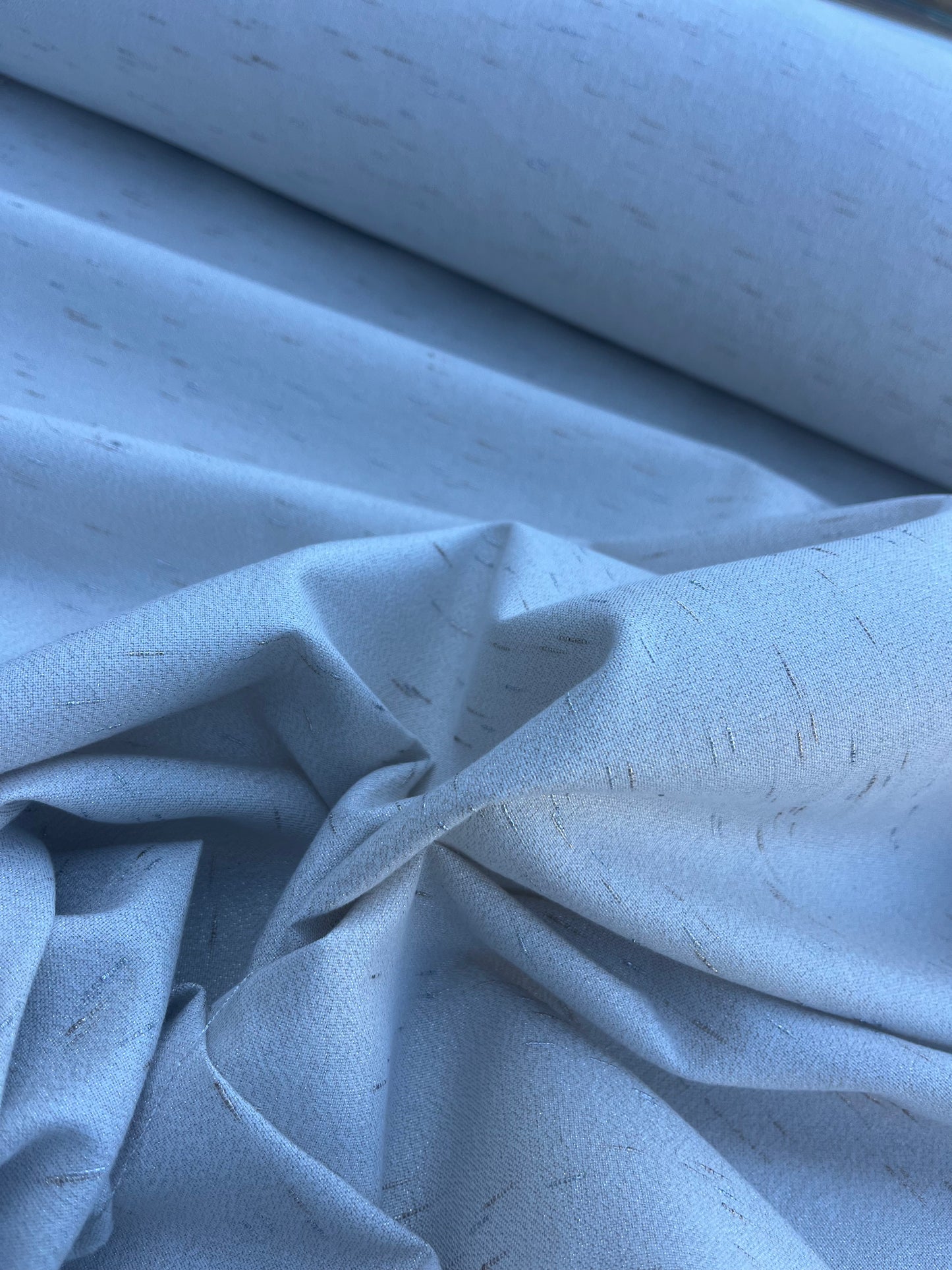 NENA 025 cotton jacquard with lurex spots