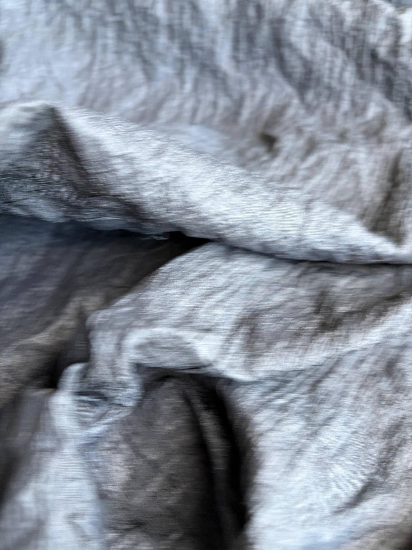 CELIA 034 crushed viscose with metal yarns black