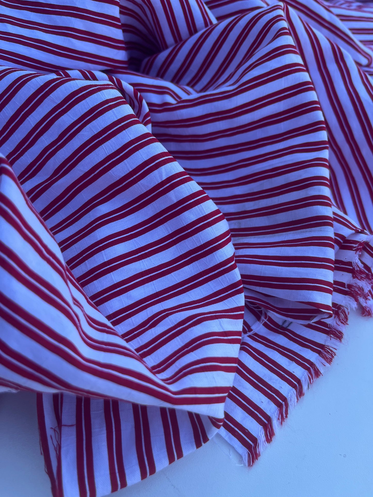 NENA 033 colourwoven cotton stripe white/red