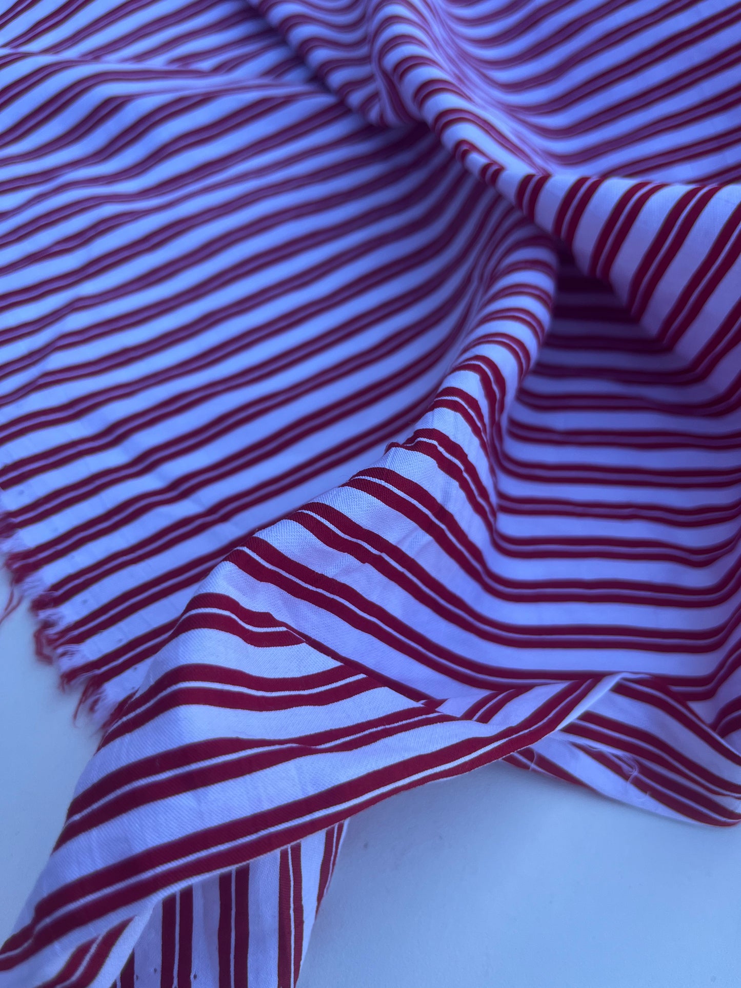 NENA 033 colourwoven cotton stripe white/red