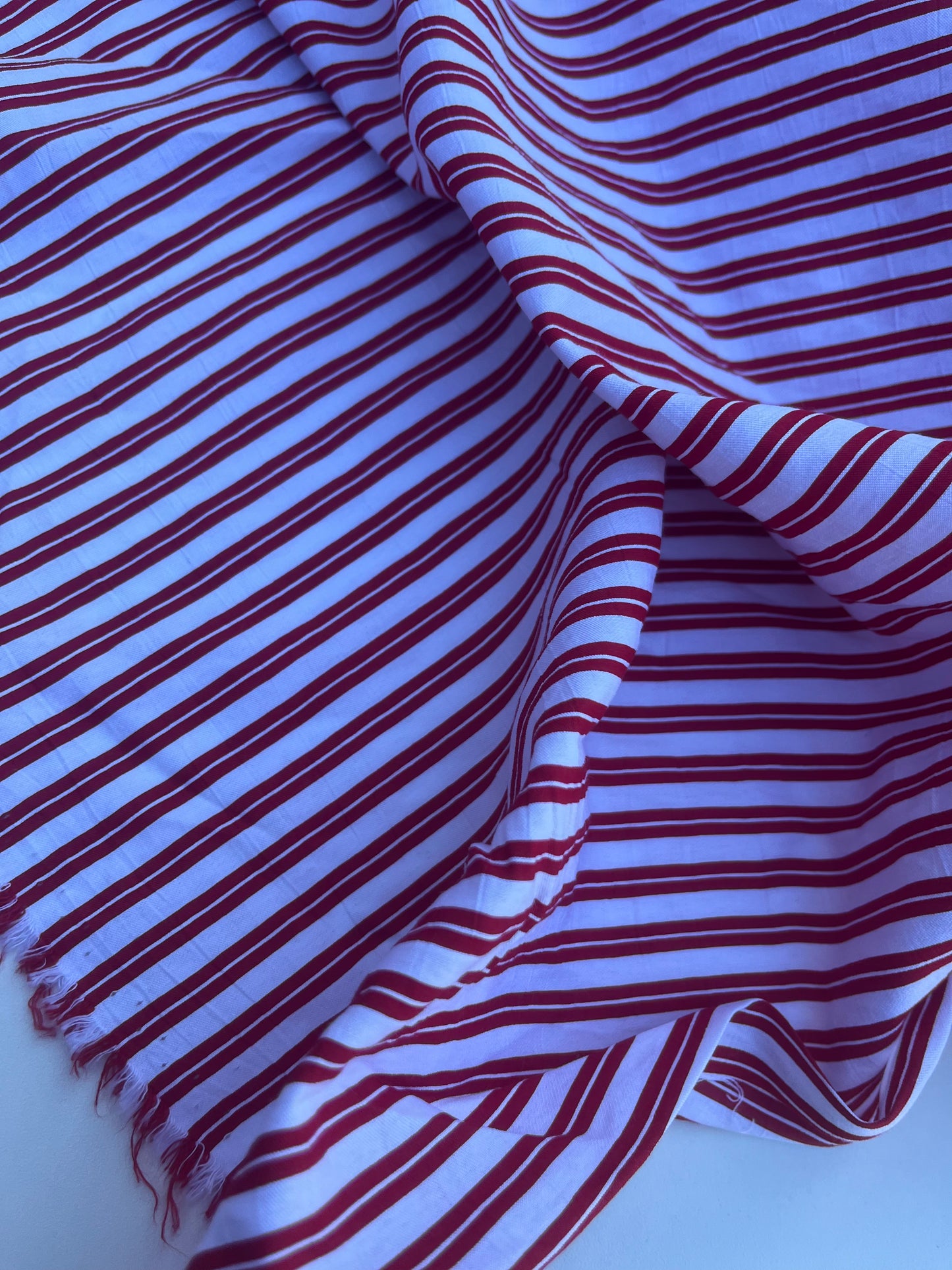 NENA 033 colourwoven cotton stripe white/red