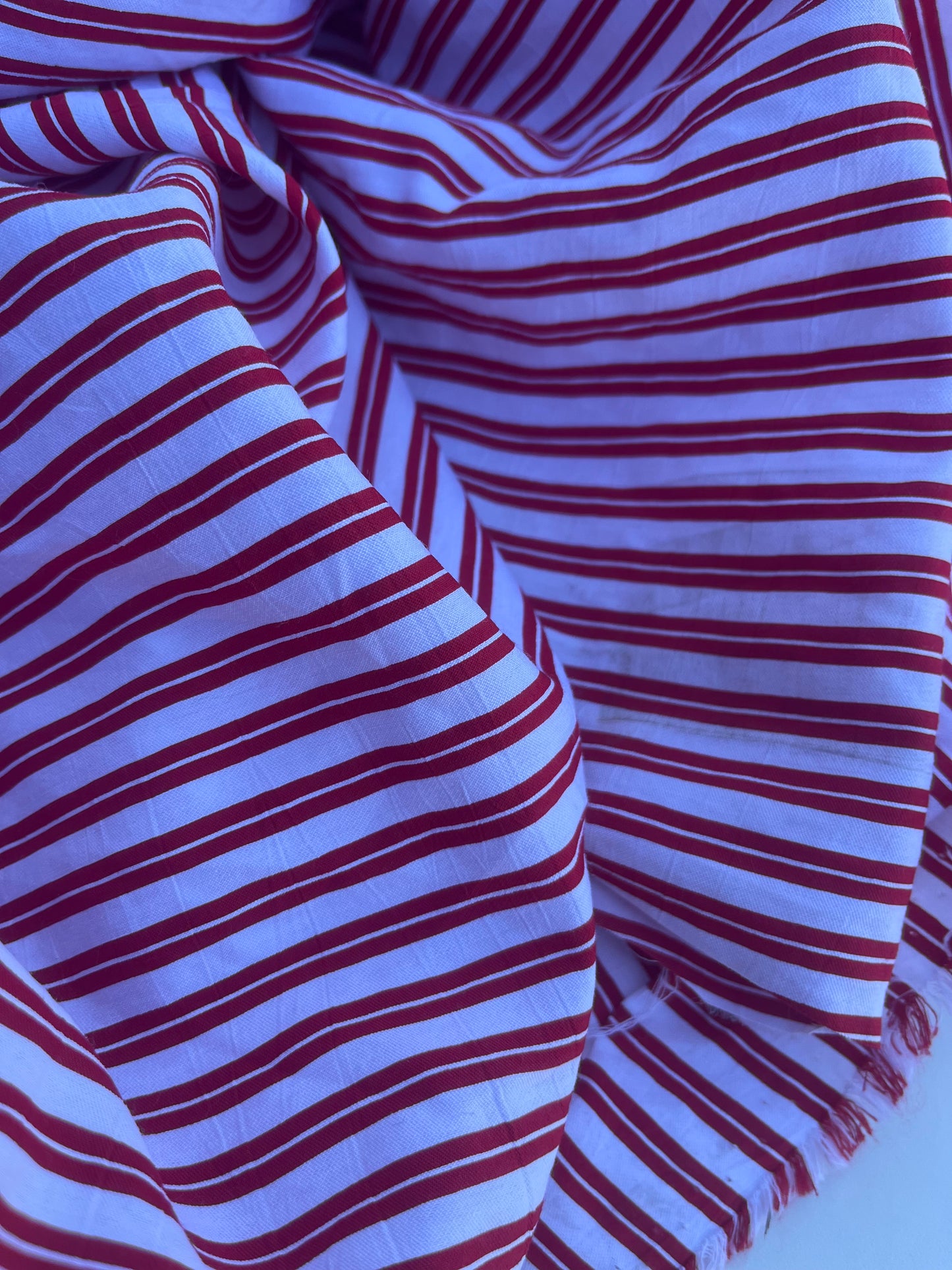 NENA 033 colourwoven cotton stripe white/red