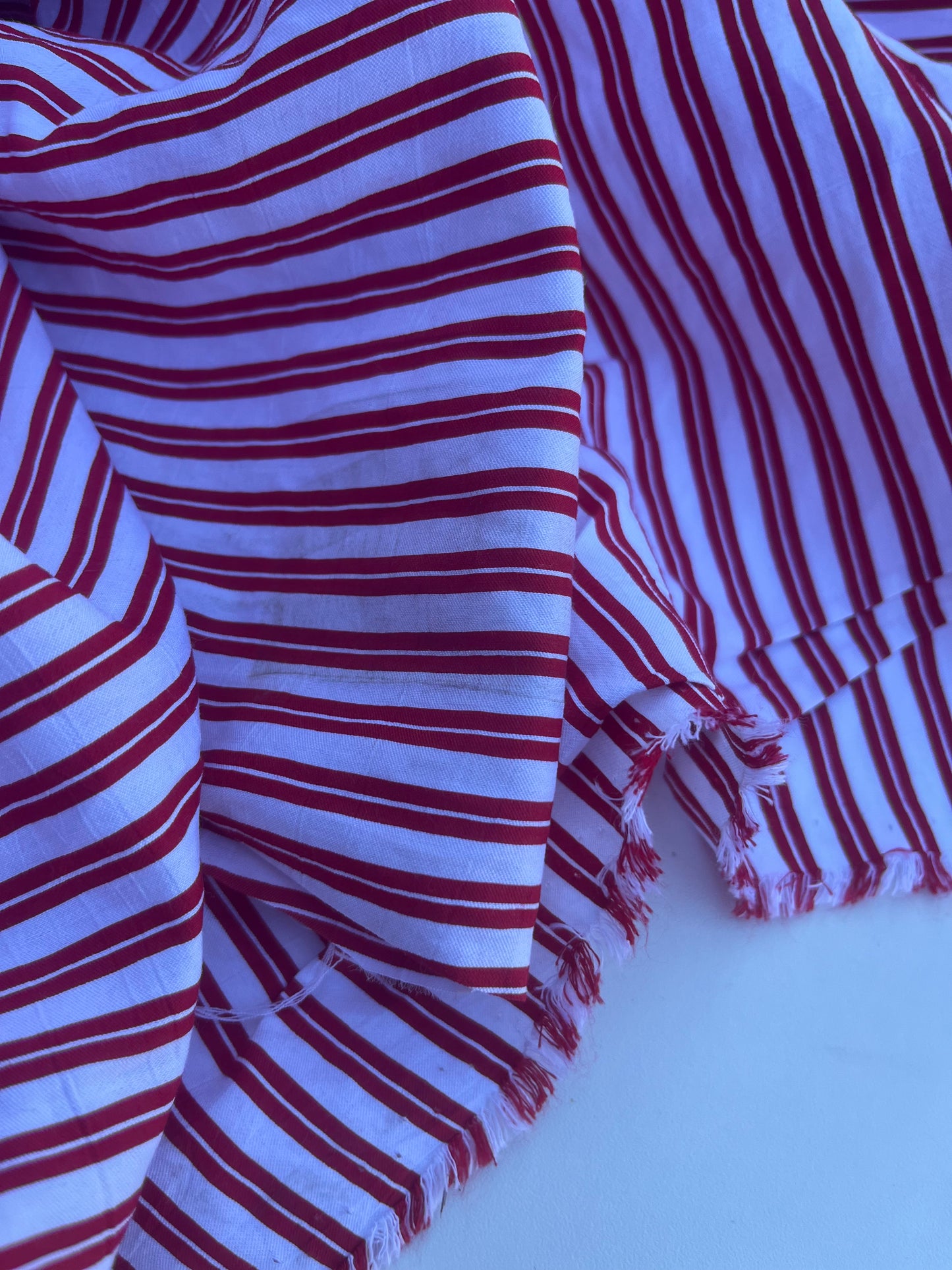 NENA 033 colourwoven cotton stripe white/red