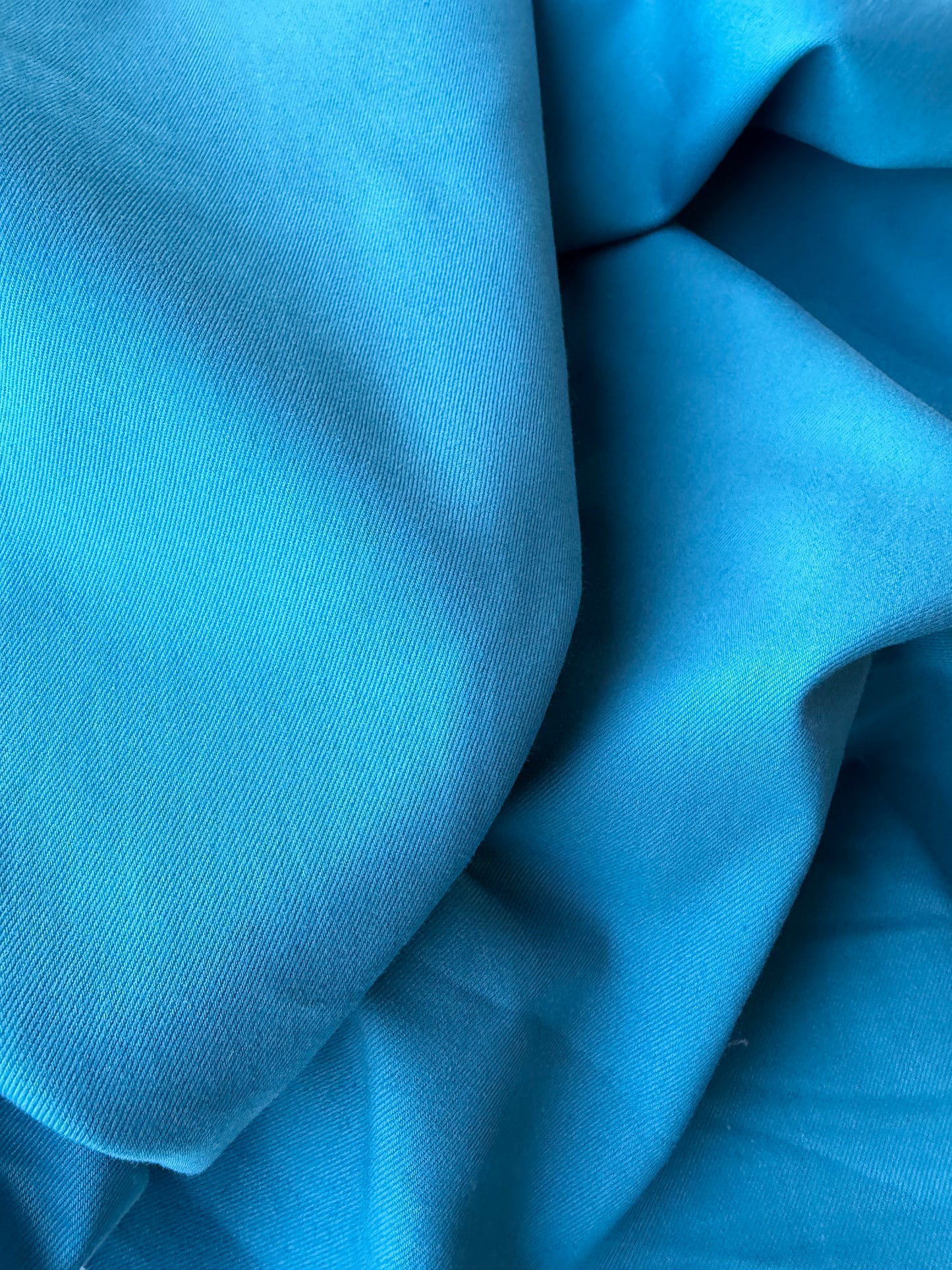 GAIL 006 cyan blue light cotton twill