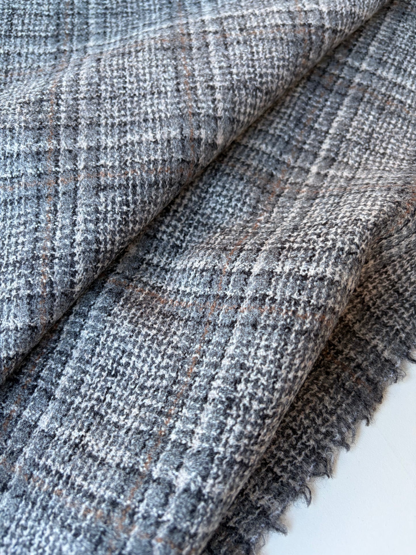 GAIL 010 classical checkered shetland wool
