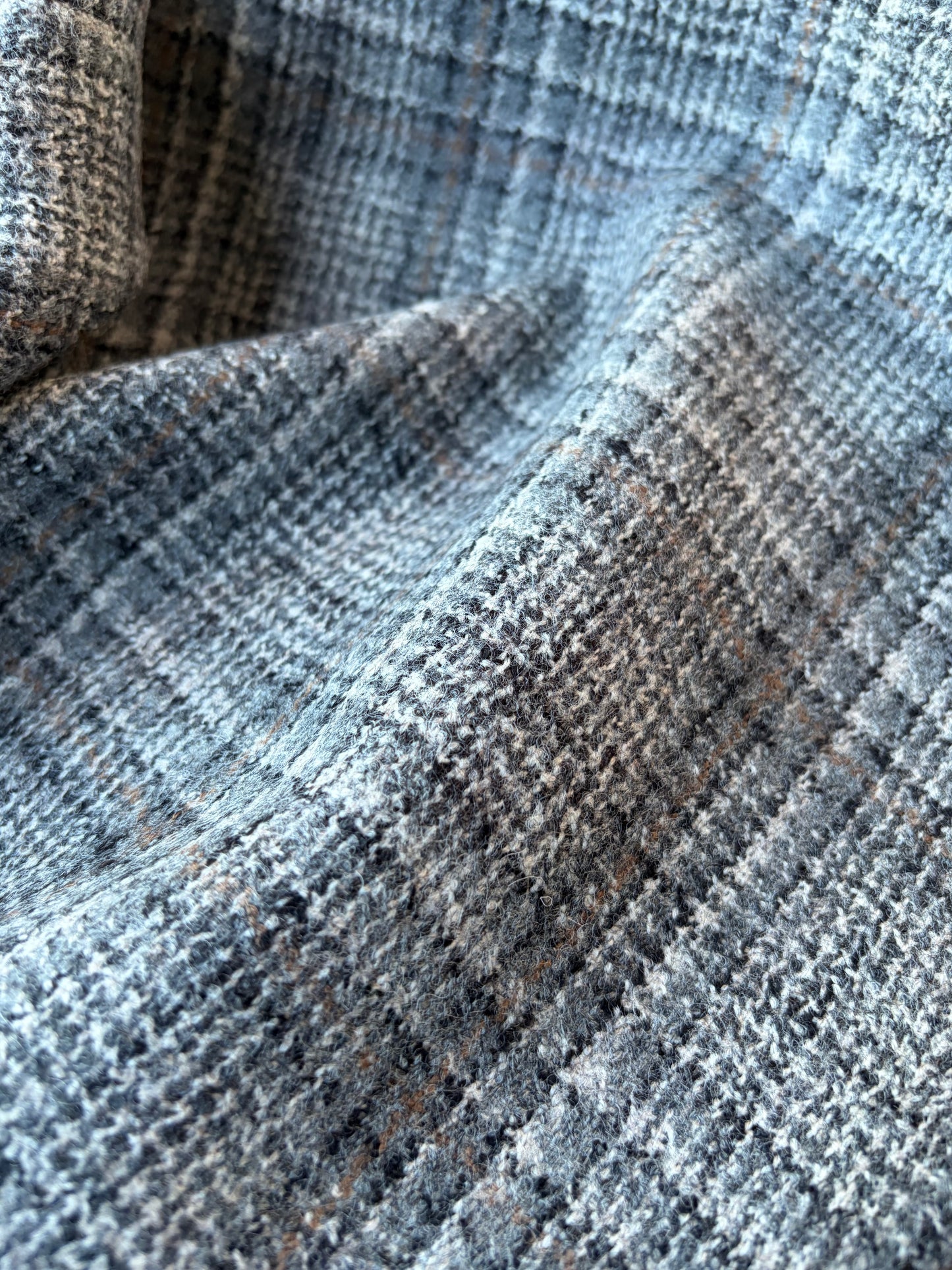 GAIL 010 classical checkered shetland wool