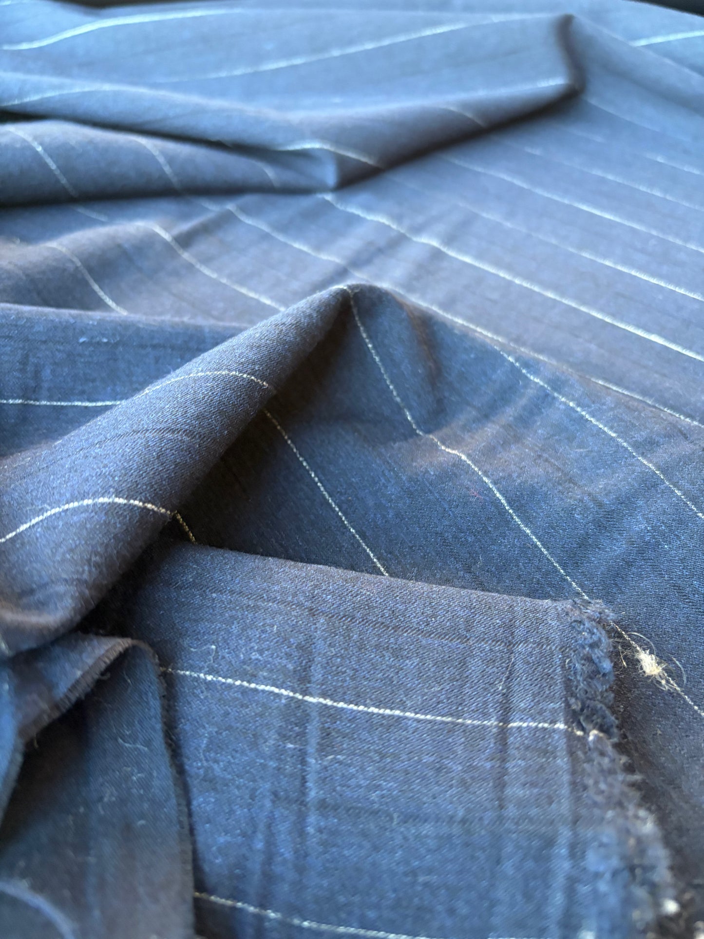GAIL 011 wool suitingg stripes navy