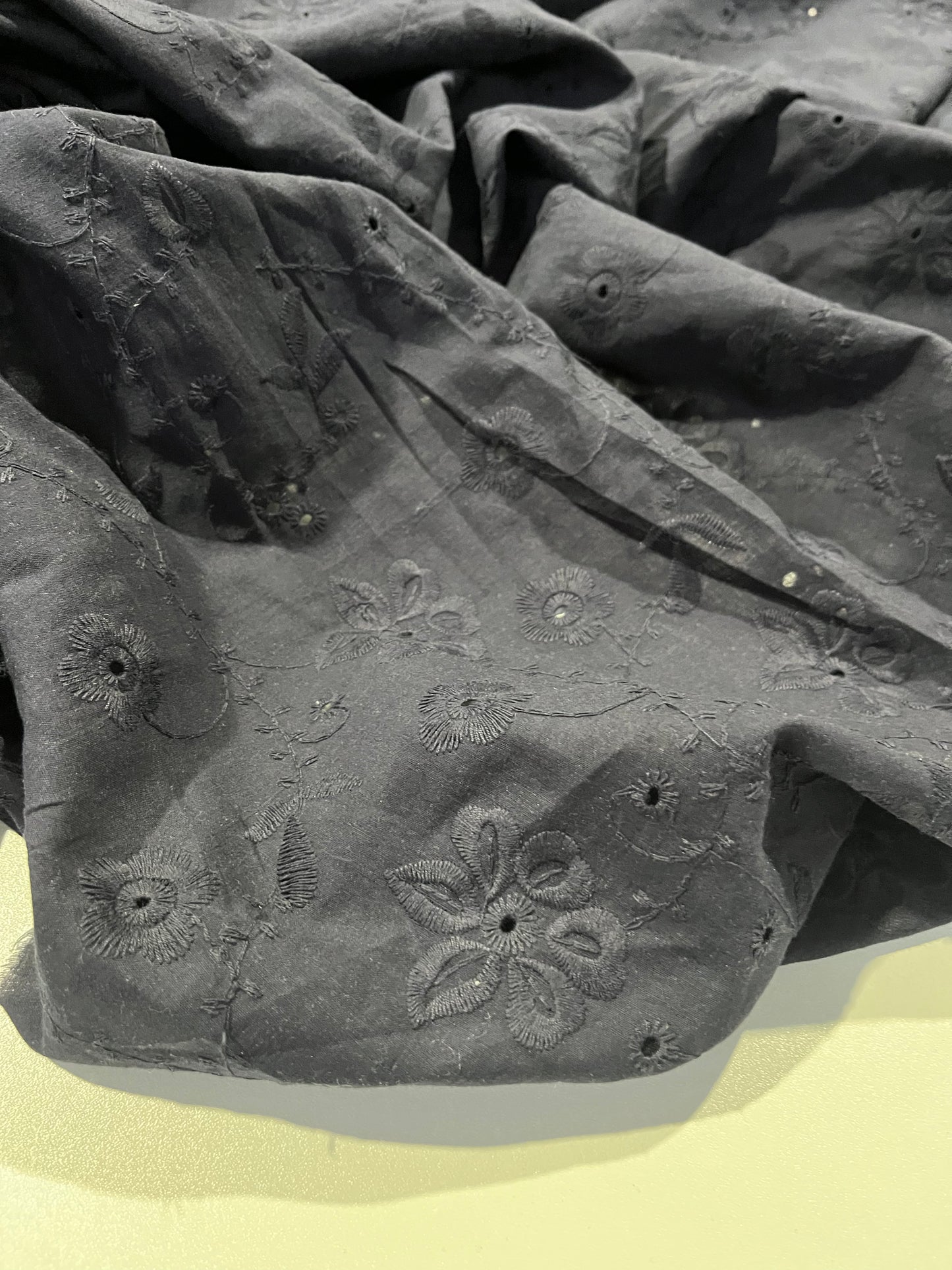 Soft Origin 021 broderie Anglaise navy