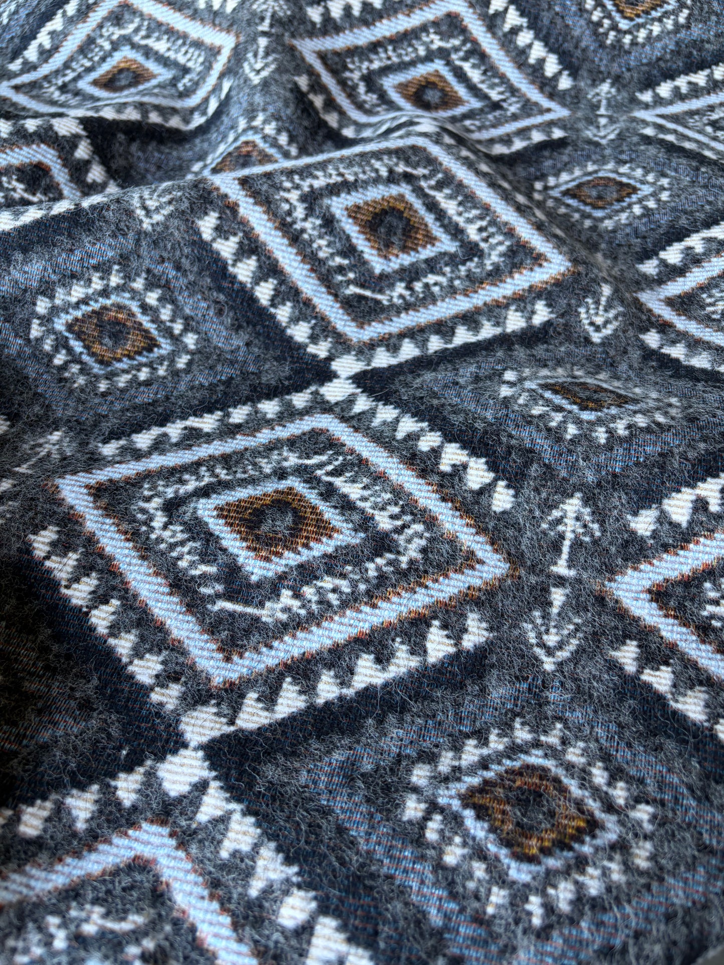 CELIA 052  heavy wool jacaquard