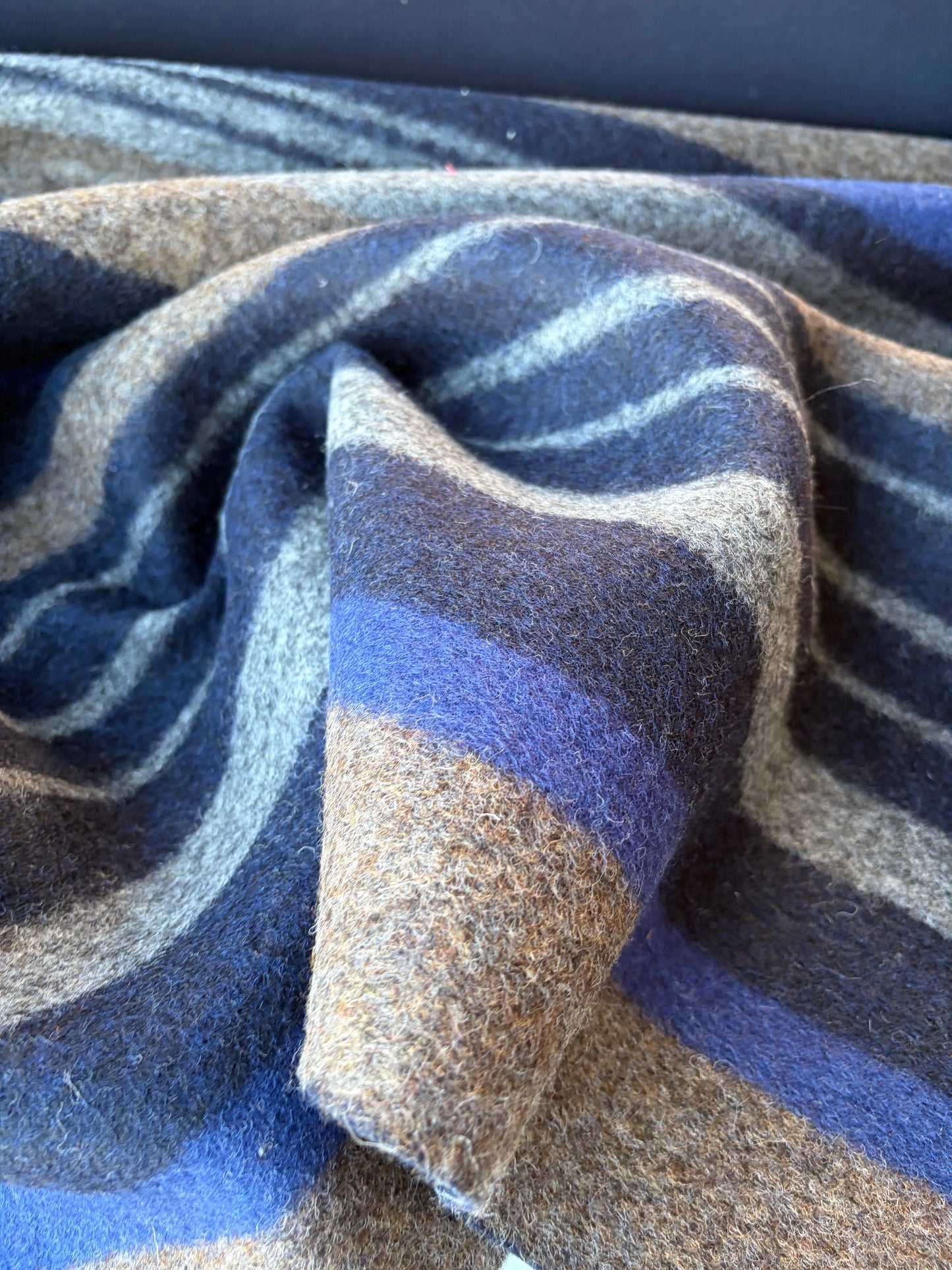 GAIL 012 striped wool/ néoprène double face