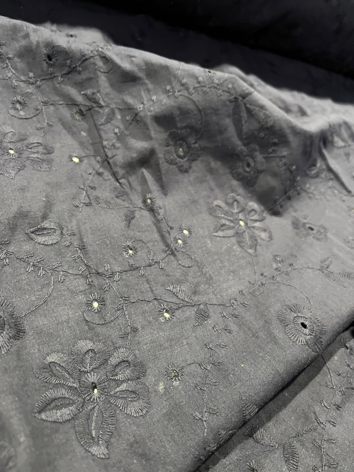 Soft Origin 021 broderie Anglaise navy