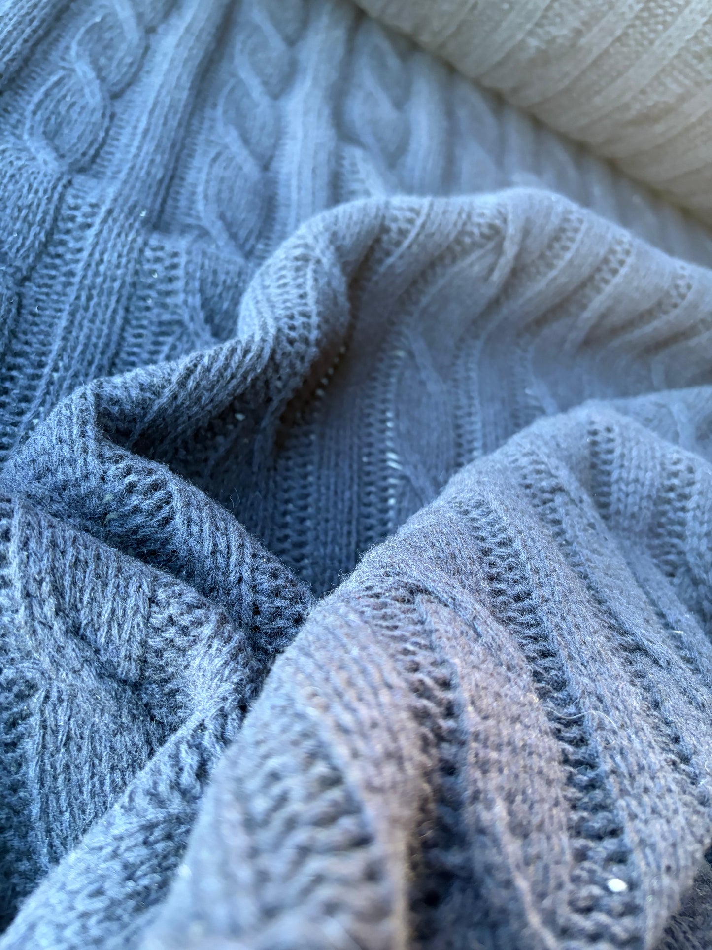 GAIL 013 navy coloured knitted cable cotton/wool