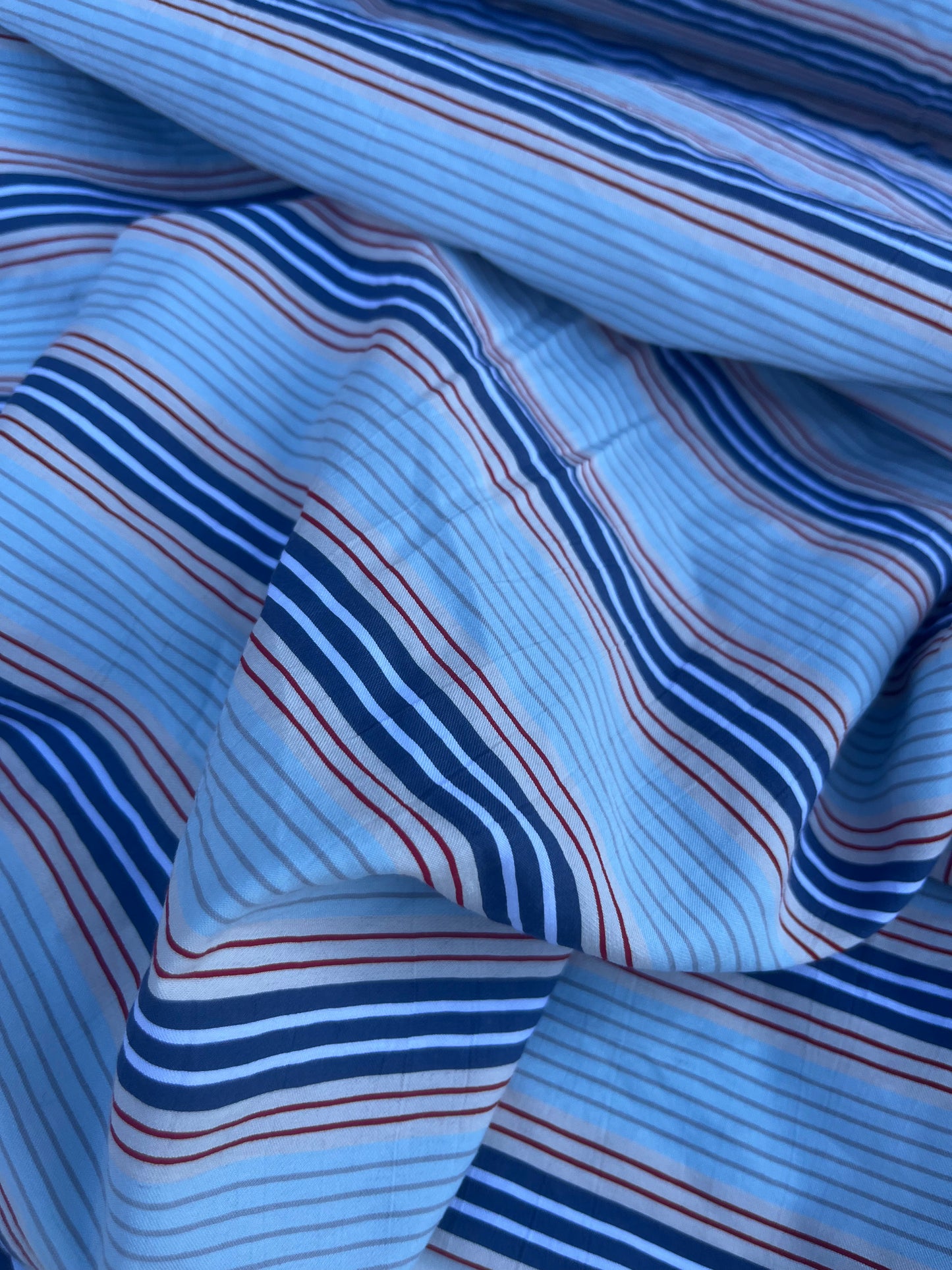 NENA 051 colourwoven cotton stripe blue/navy/red