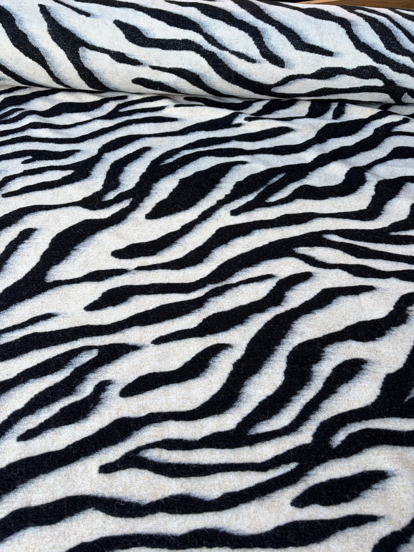 GAIL 022 heavy boiled wool zebra