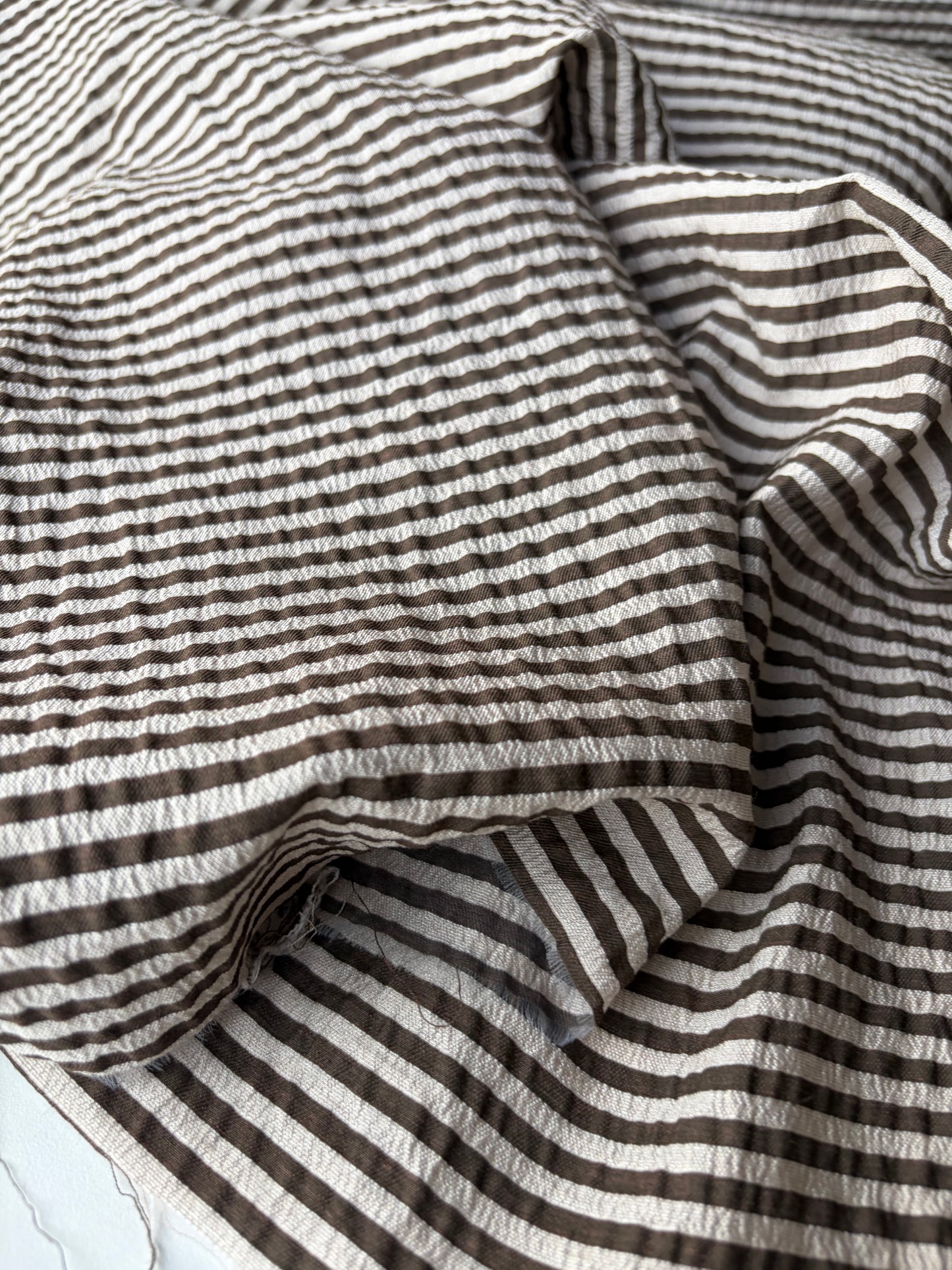 JEAN 006 viscose seersucker stripes brown/ecru