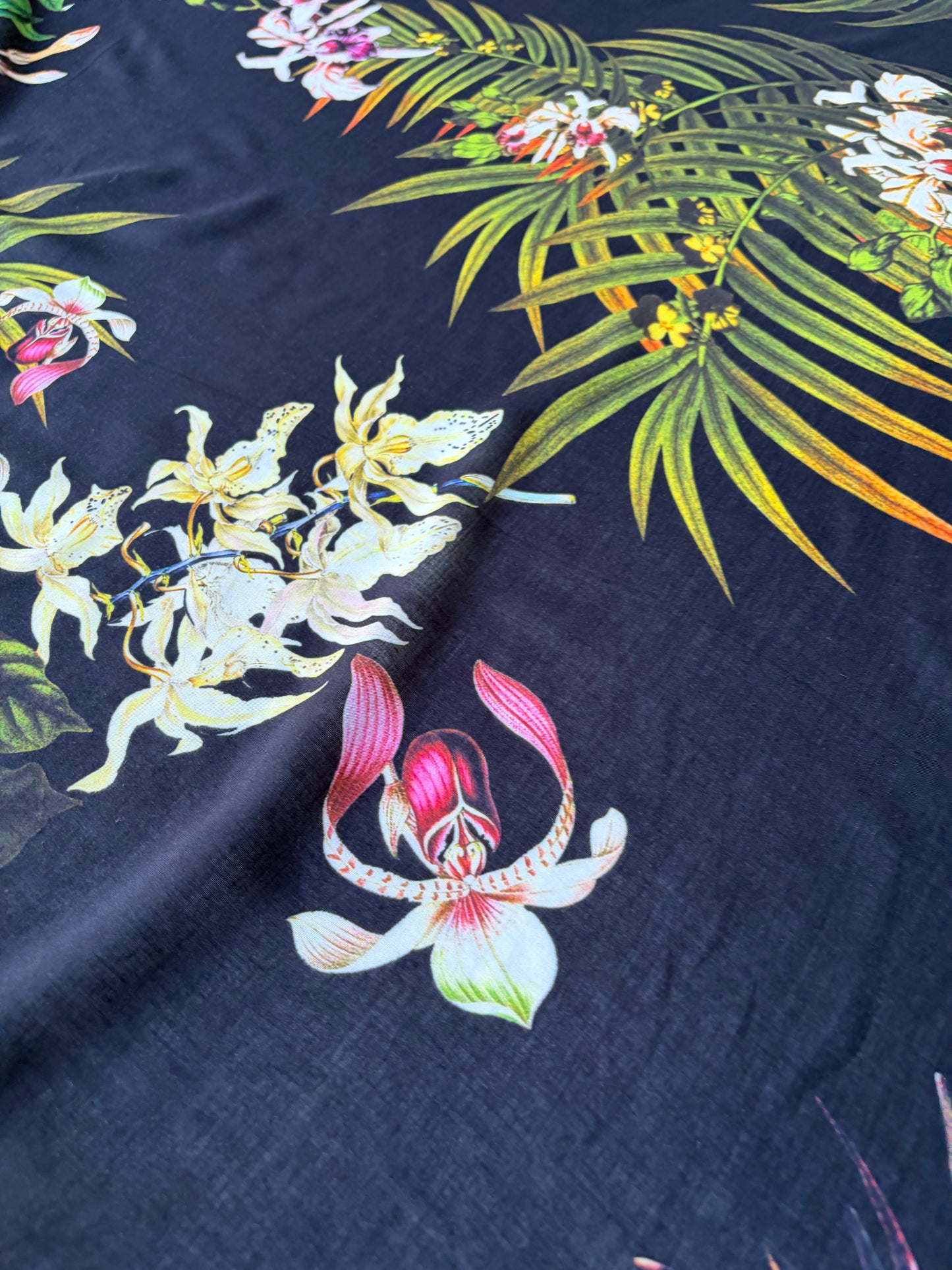 GAIL 023 viscose jungle print