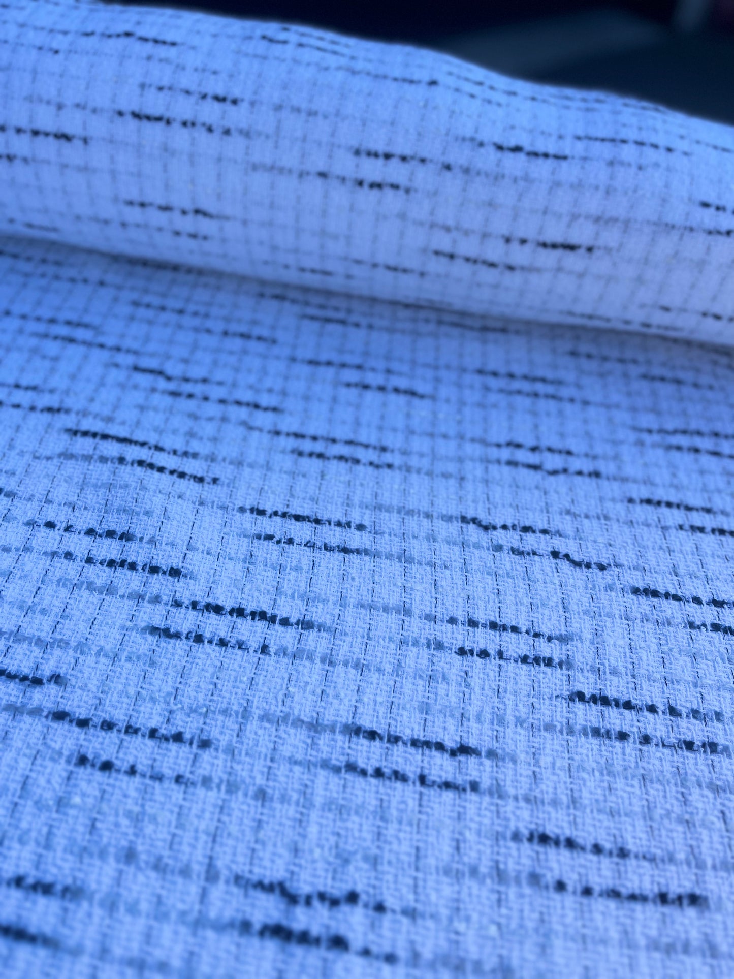 NENA 053 cotton tweed white black/grey stripes