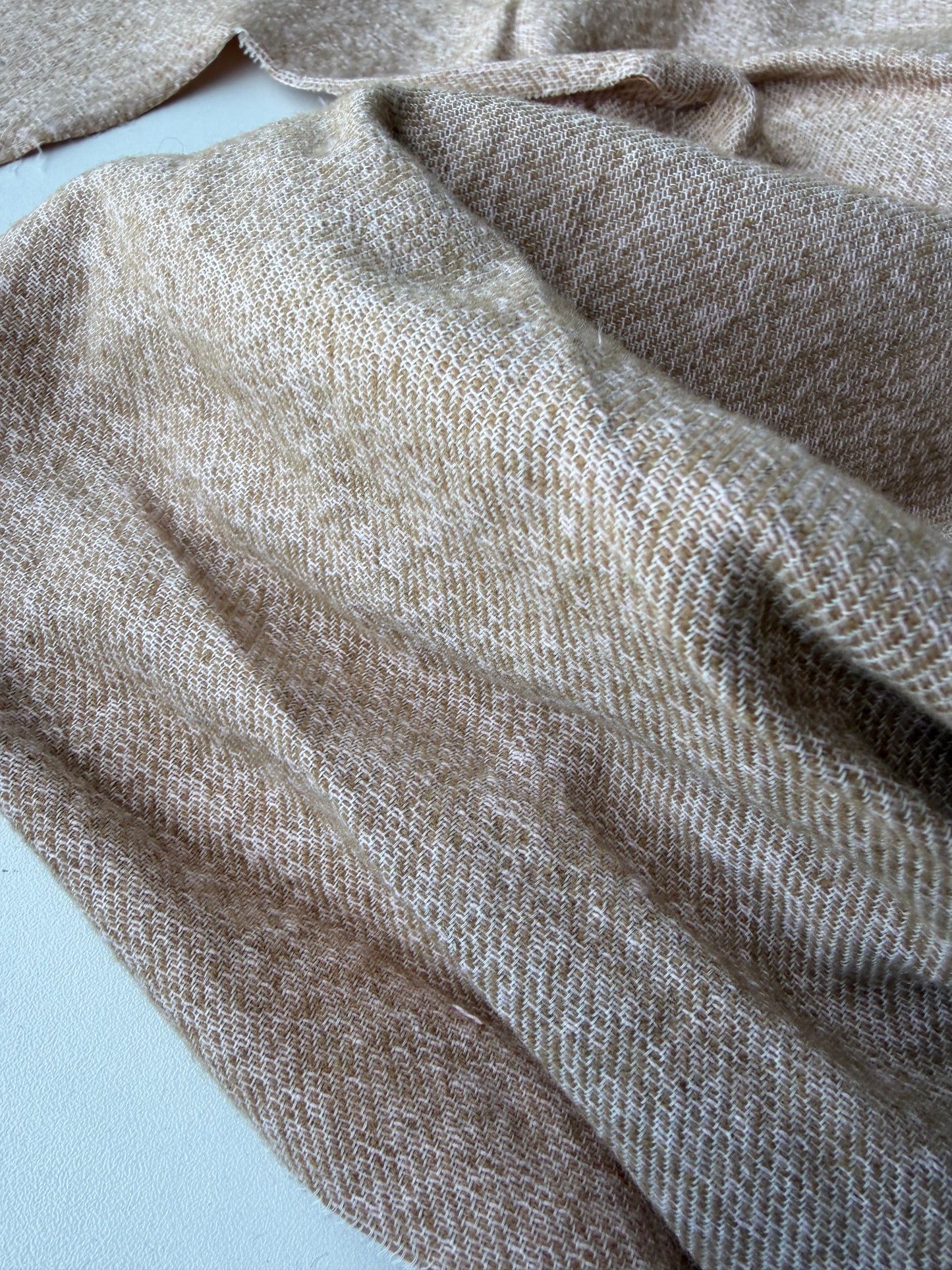 GAIL 024 Wool Shetland tweed sand