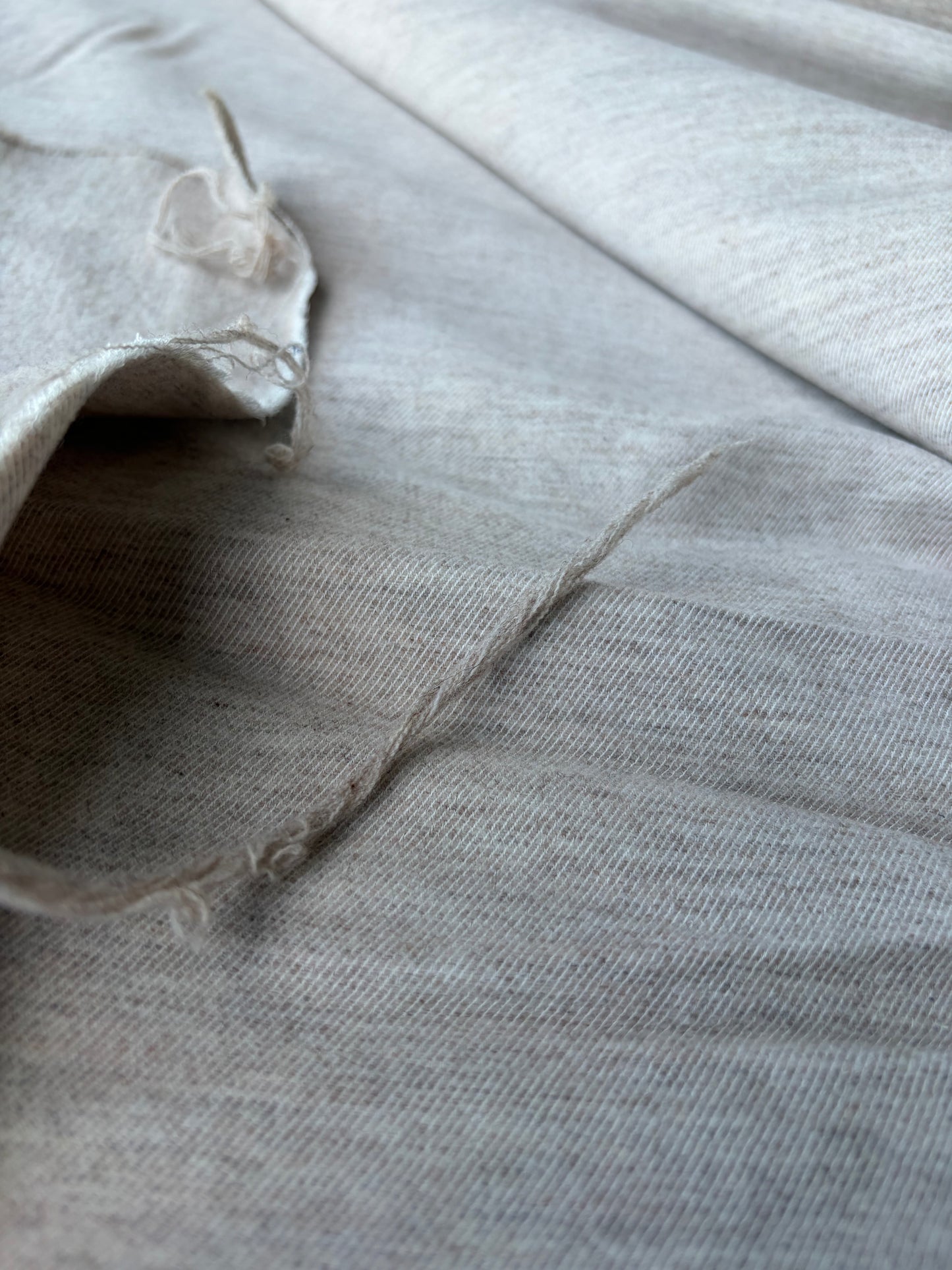 GAIL 025 light greige mélange wool flannel