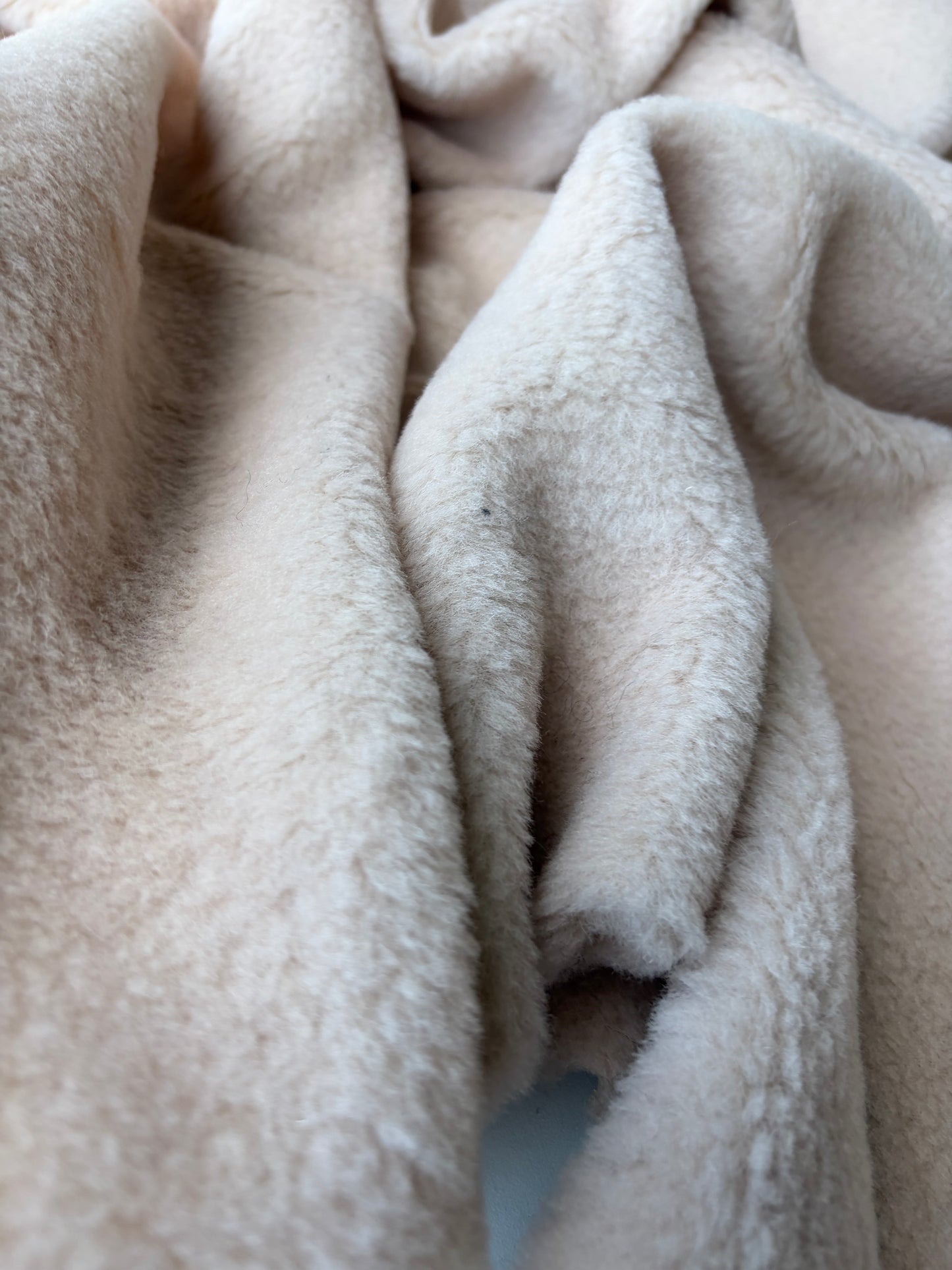 GAIL 026 sand colouredwool bouclette