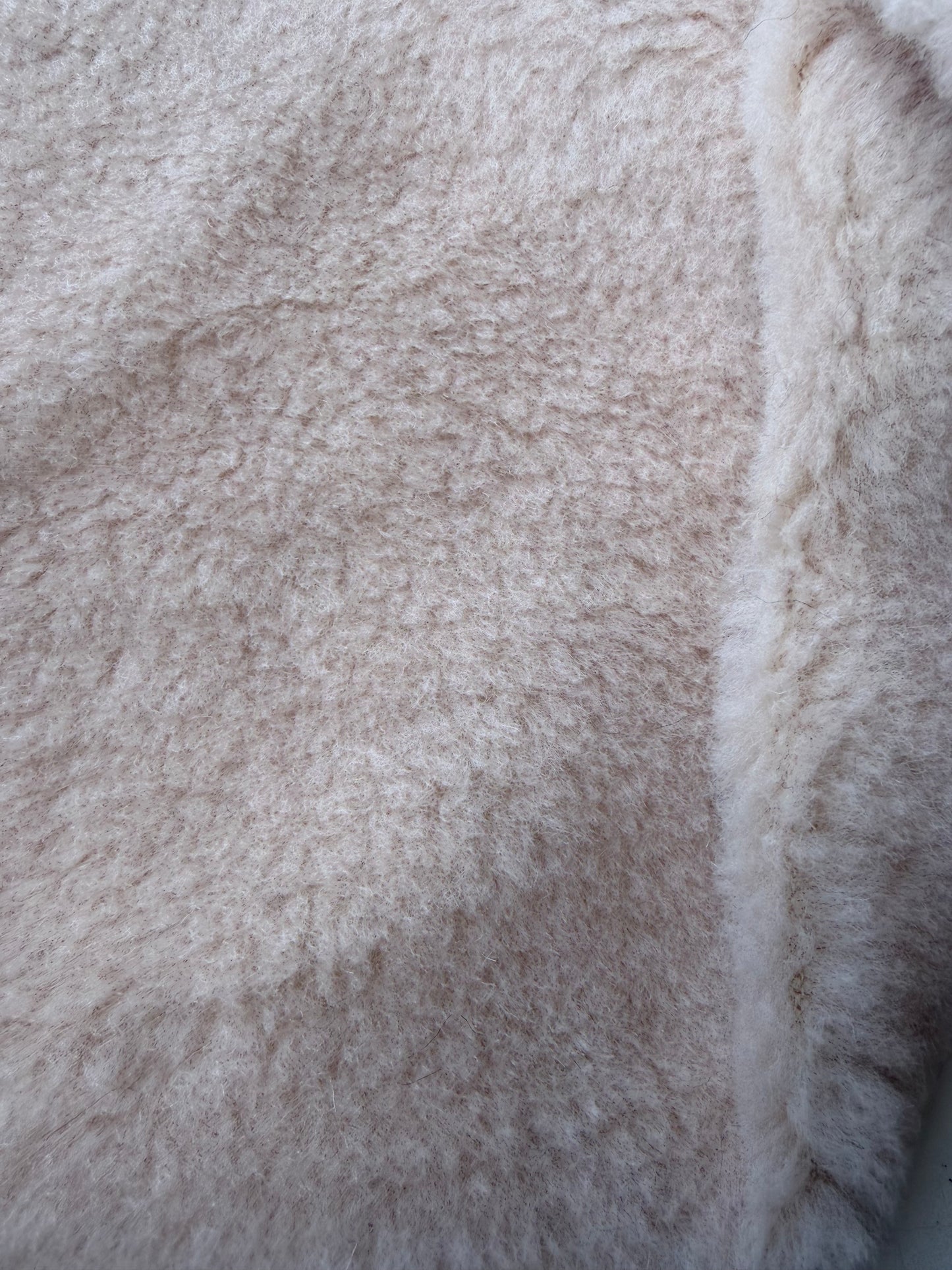 GAIL 026 sand colouredwool bouclette