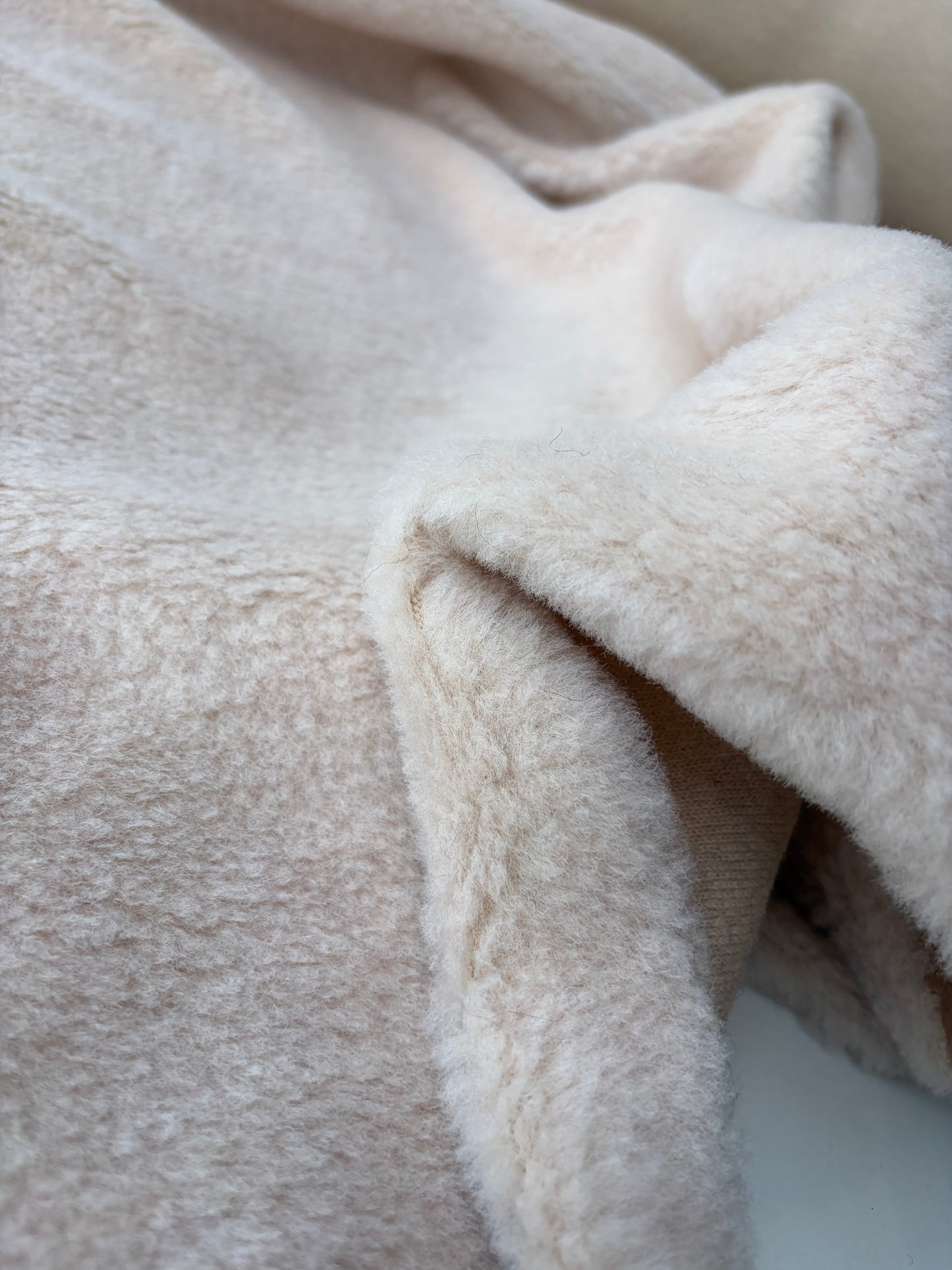 GAIL 026 sand colouredwool bouclette