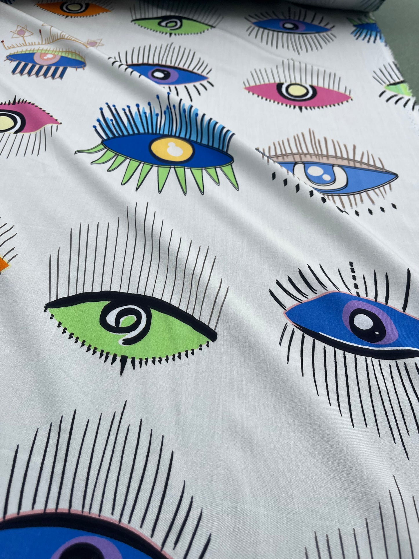 Boniface 006 viscose eyes cobalt blue/pink