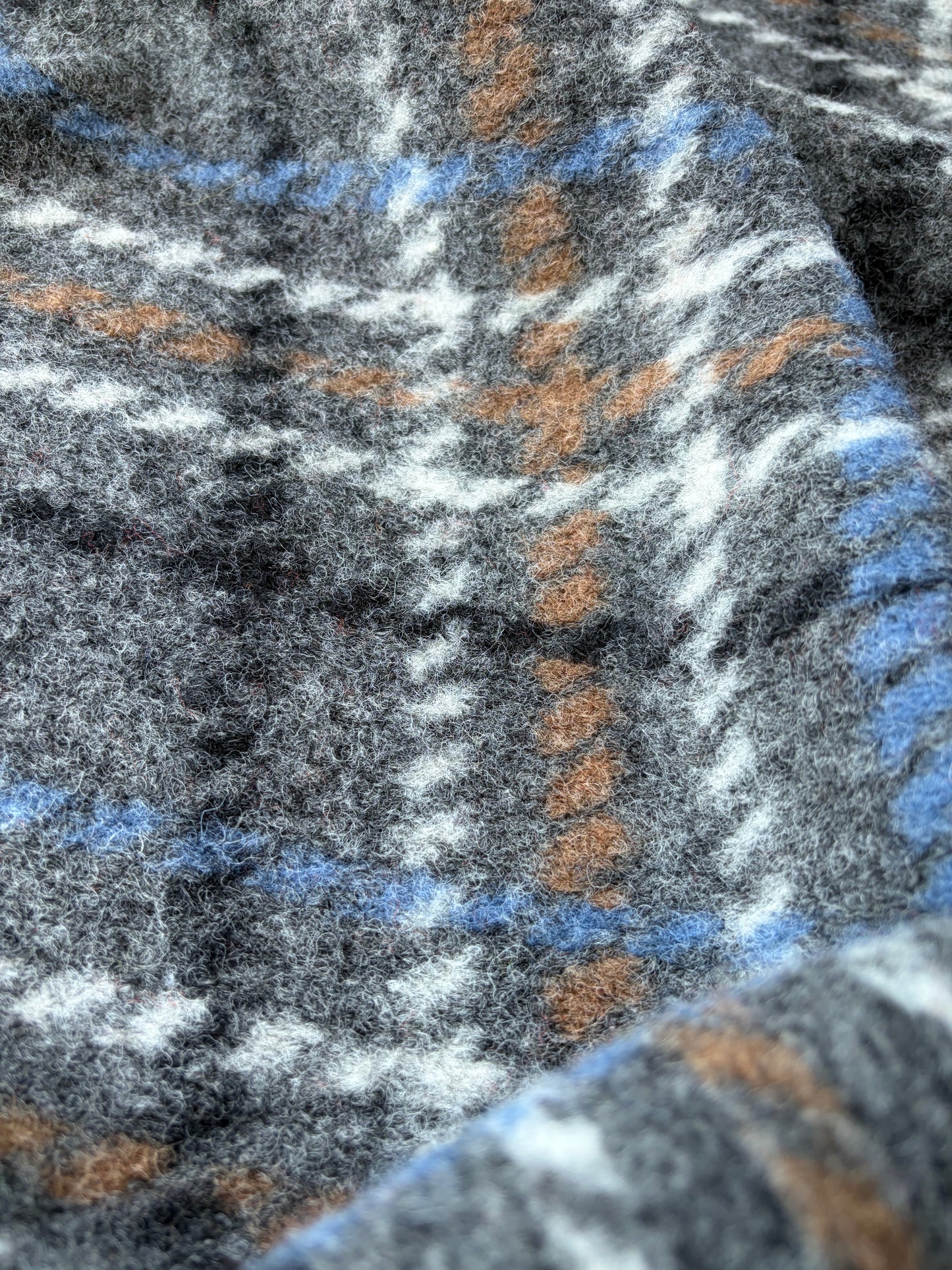GAIL 027 heavy boiled wool check grey/camel/blue