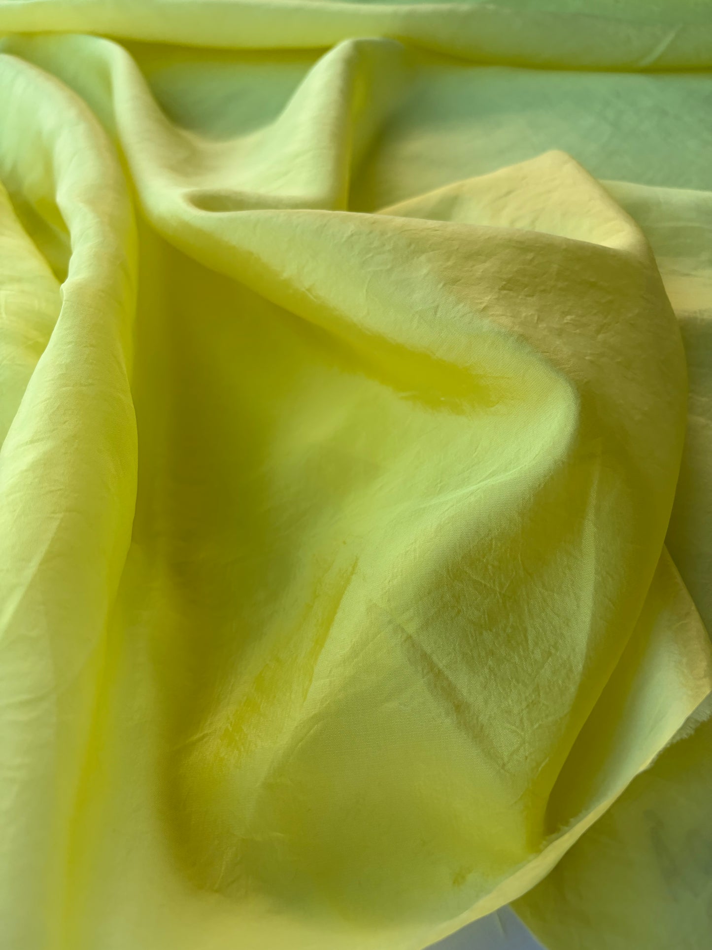 NOA 001 light windstopper polyamide yellow