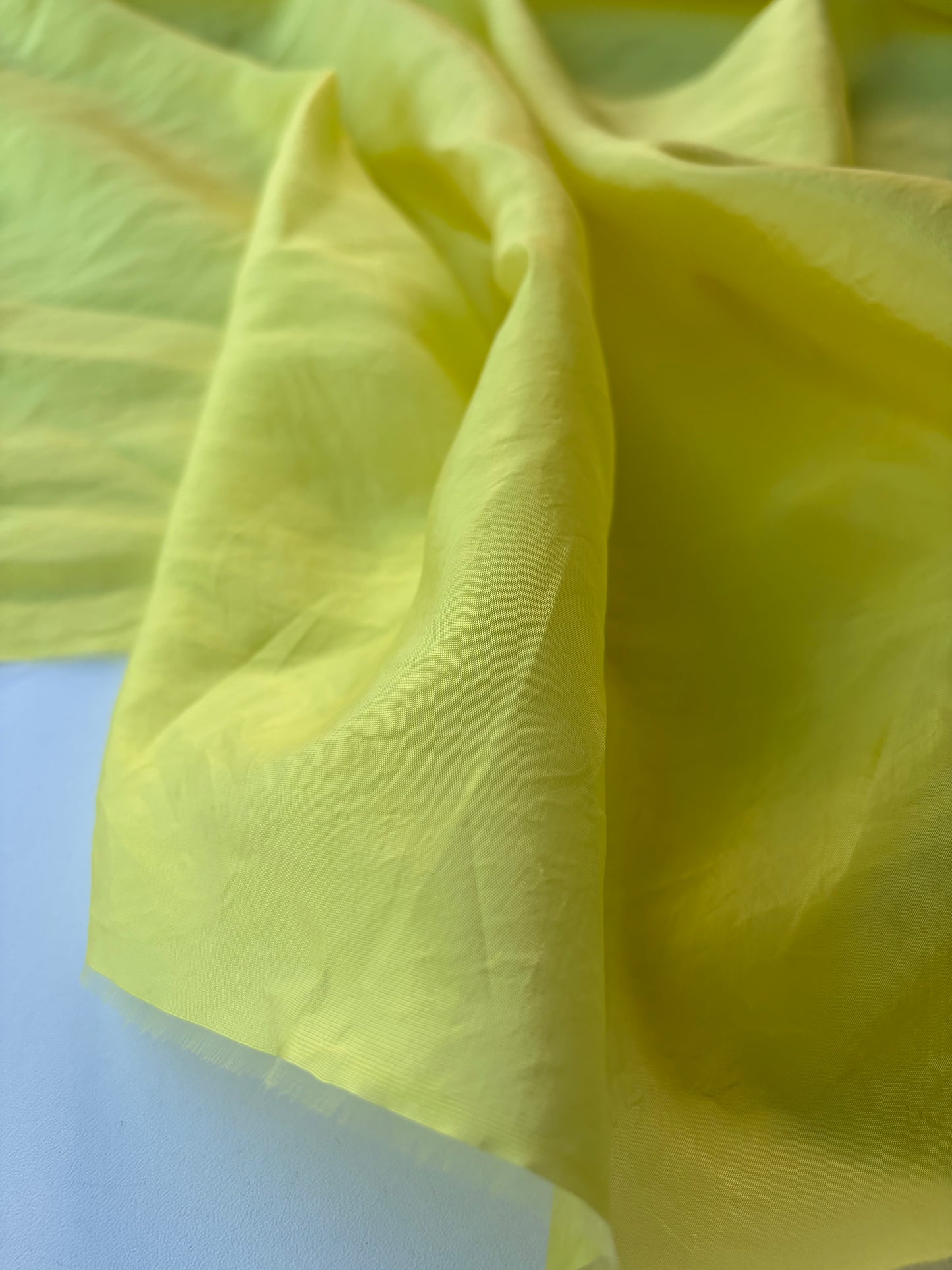 NOA 001 light windstopper polyamide yellow