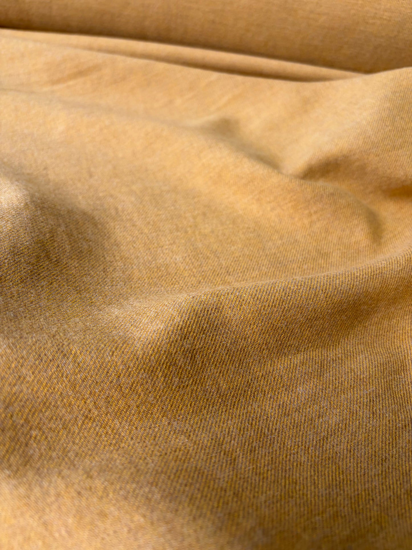 HOLLY 011 corn coloured wool twill
