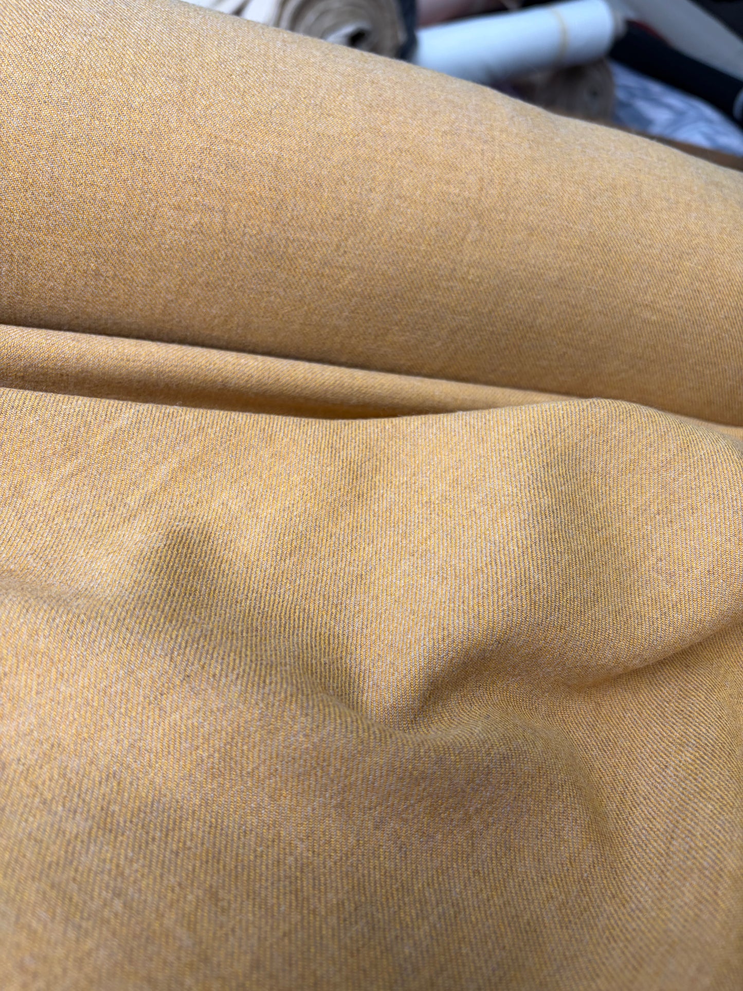 HOLLY 011 corn coloured wool twill