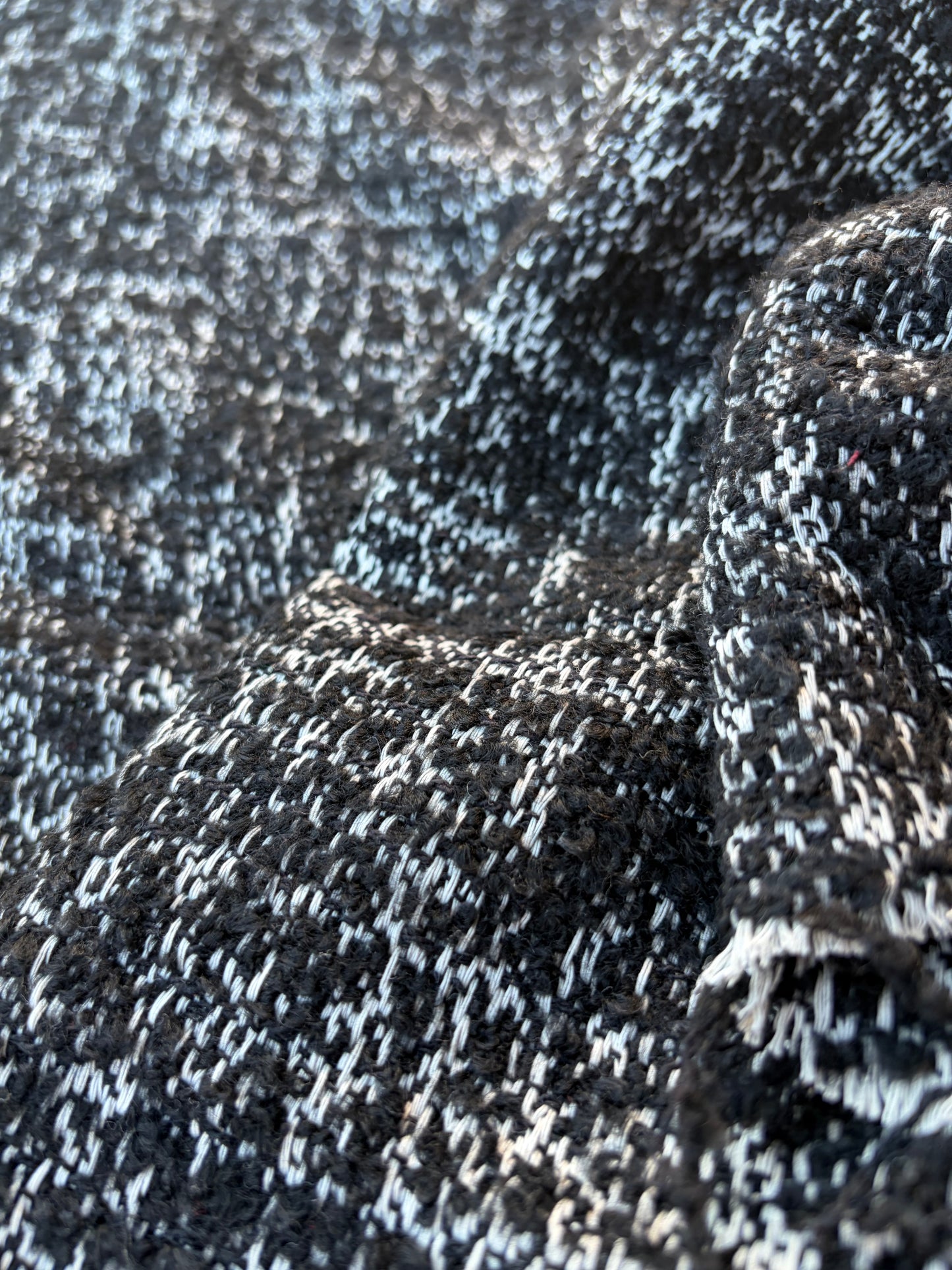 NOA 007 wool tweed black