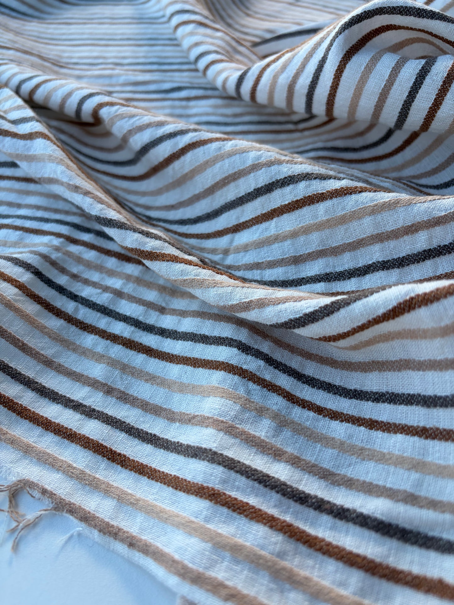 NOA 009 structured cotton/linen stripes