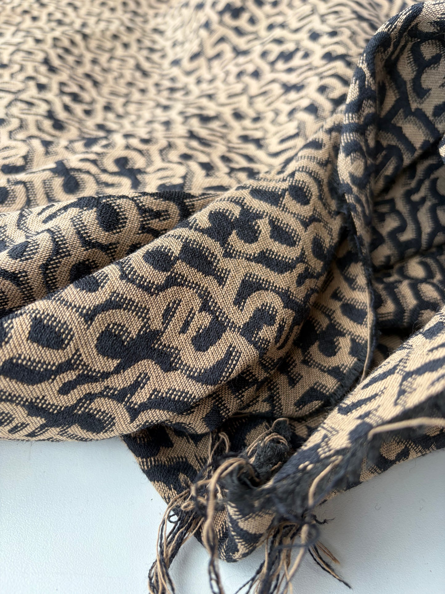 HOLLY 015 camel/black logo wool jacquard