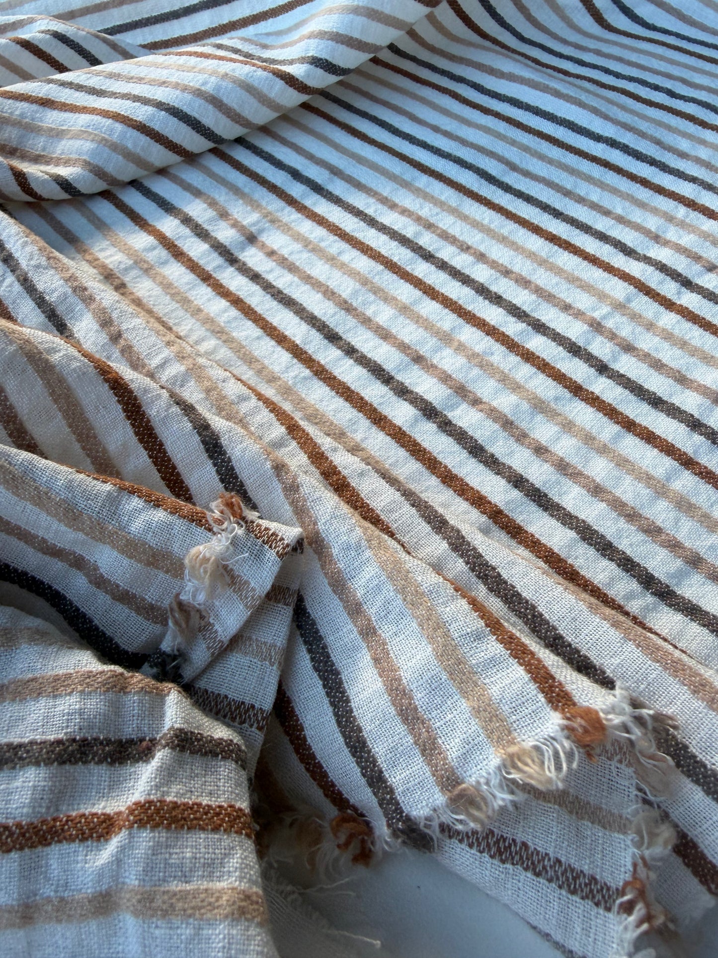 NOA 009 structured cotton/linen stripes