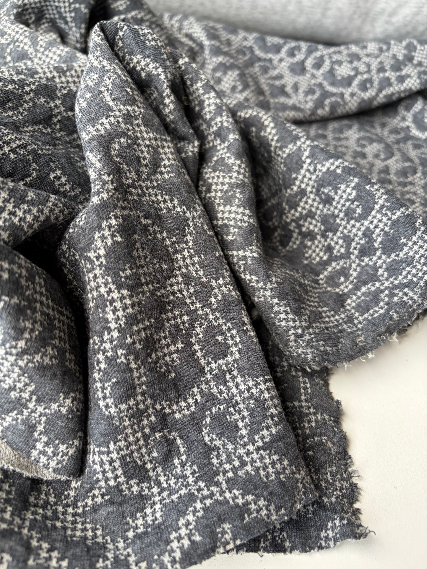 HOLLY 018 grey jersey jacquard