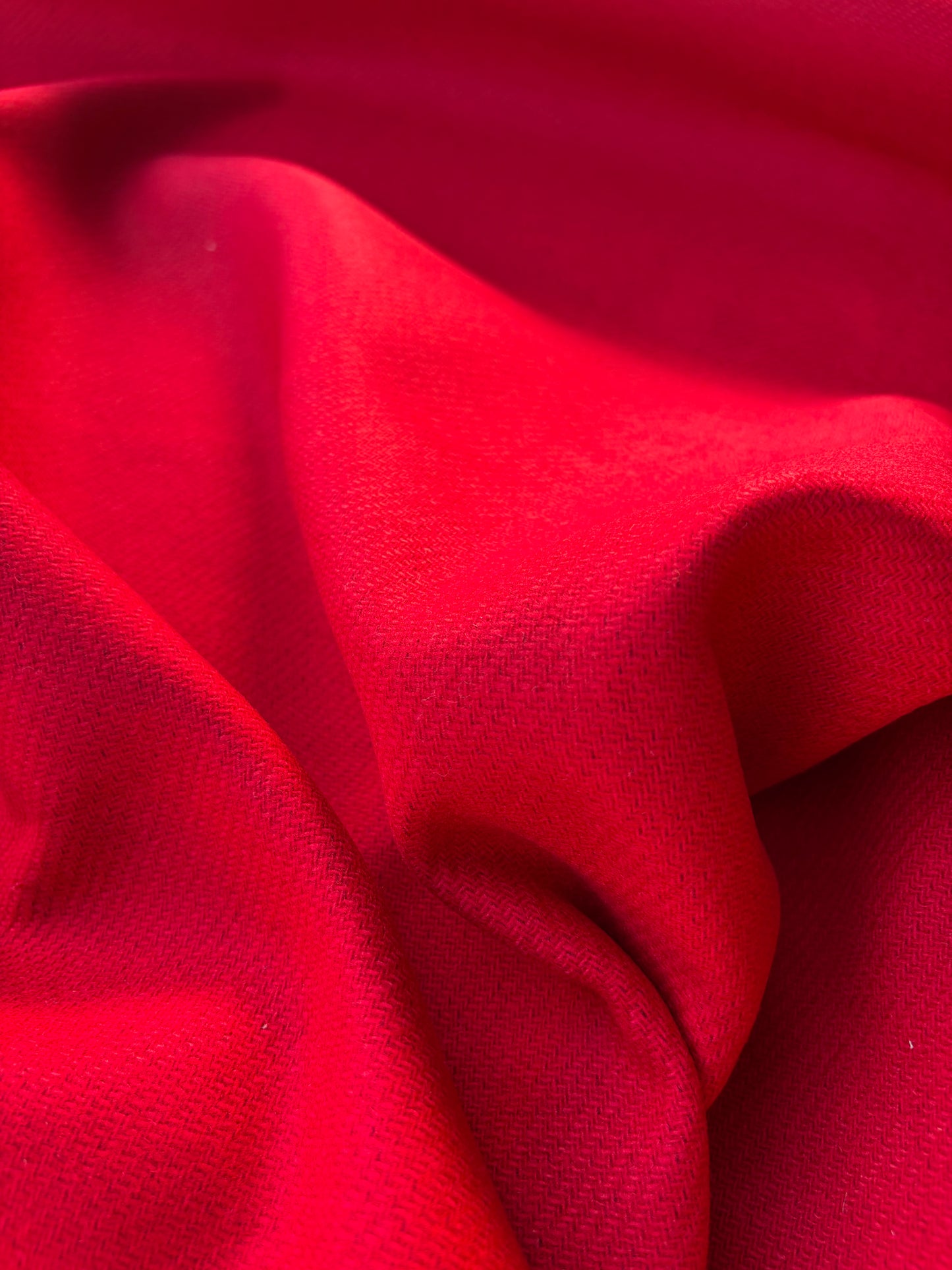 NOA 013 heavy carded wool red