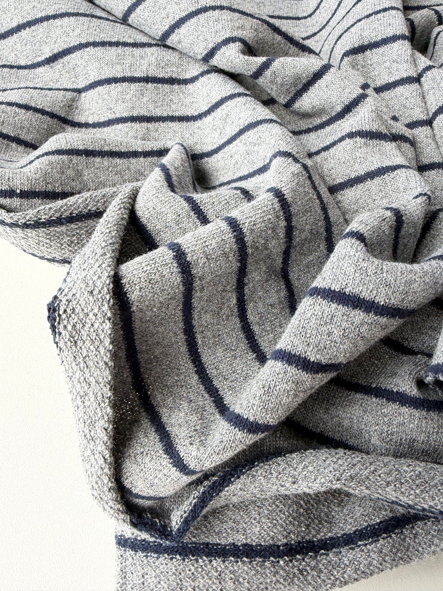 HOLLY 021 grey/navy  striped french terry