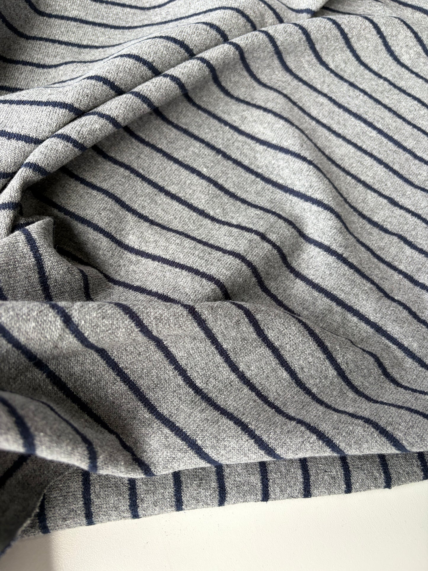 HOLLY 021 grey/navy  striped french terry