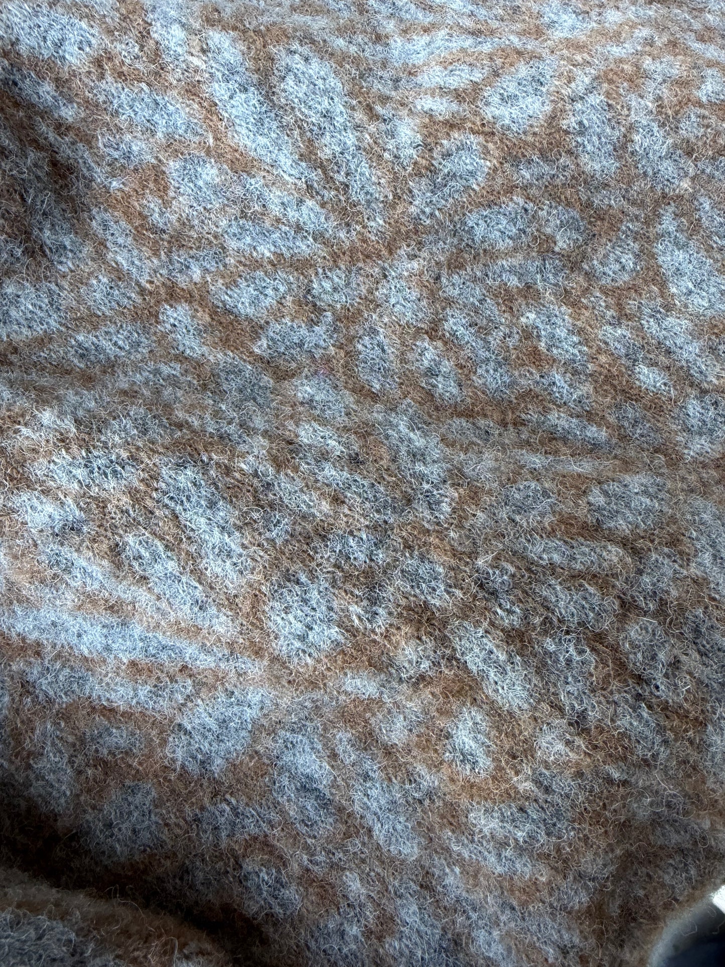 HOLLY 026 cognac/grey animalier  boiled wool
